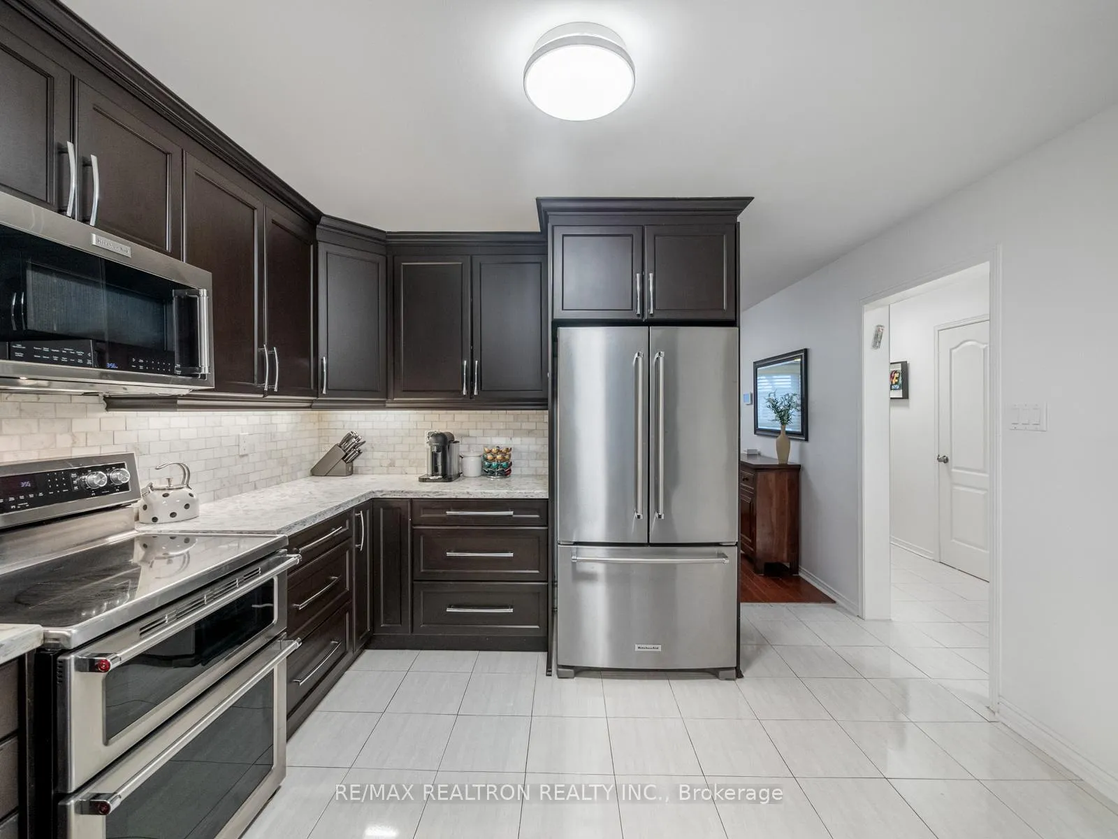Photo 3 of Unit 39, 114 Leah Crescent, Vaughan, Beverley Glen — HOMEH