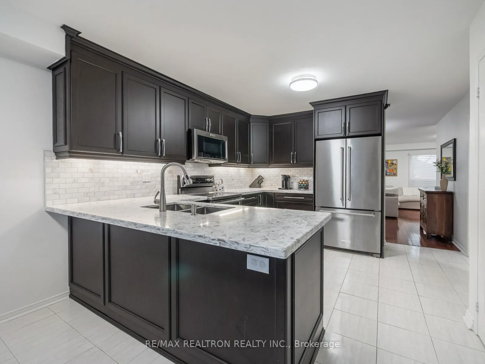 Photo 4 of Unit 39, 114 Leah Crescent, Vaughan, Beverley Glen — HOMEH