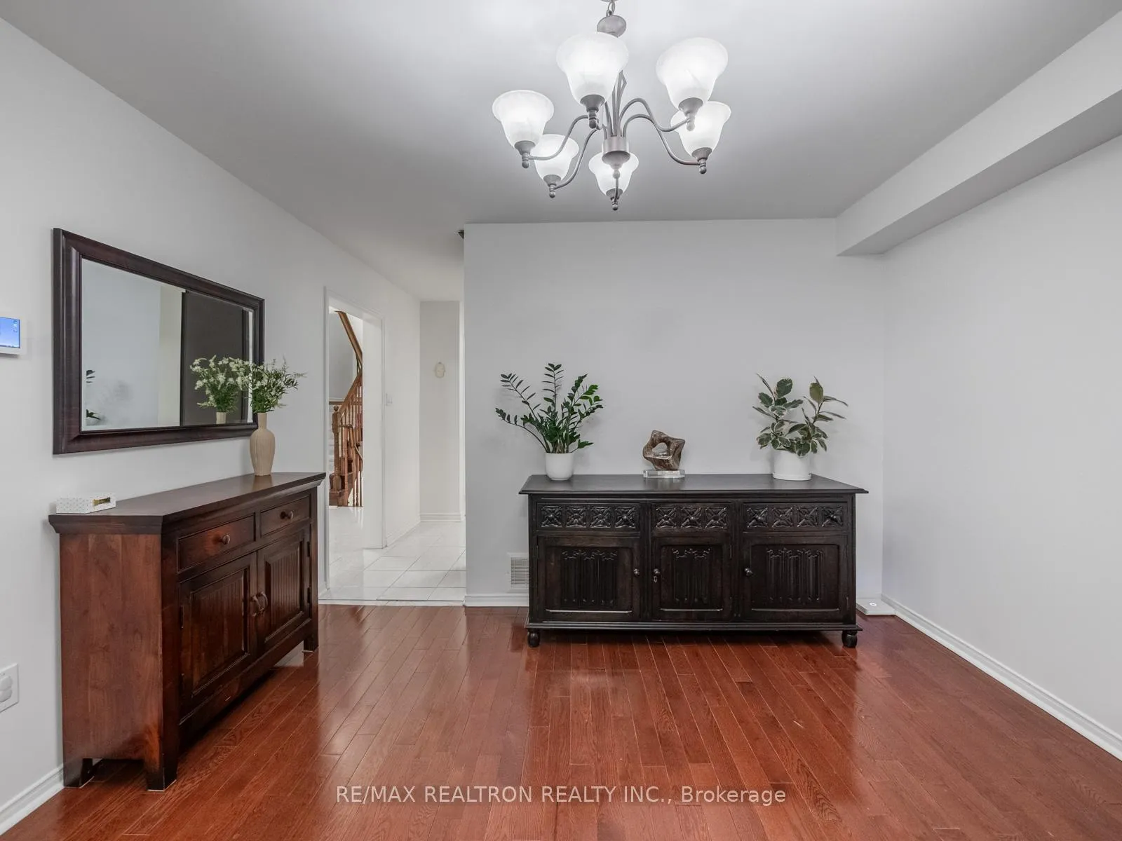 Photo 11 of Unit 39, 114 Leah Crescent, Vaughan, Beverley Glen — HOMEH