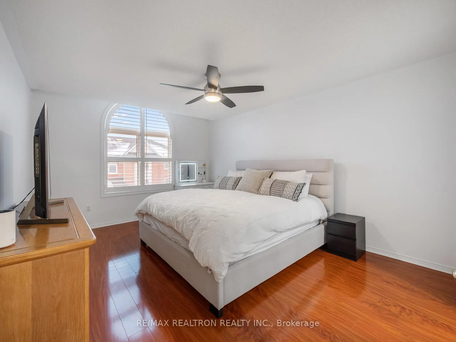 Photo 18 of Unit 39, 114 Leah Crescent, Vaughan, Beverley Glen — HOMEH