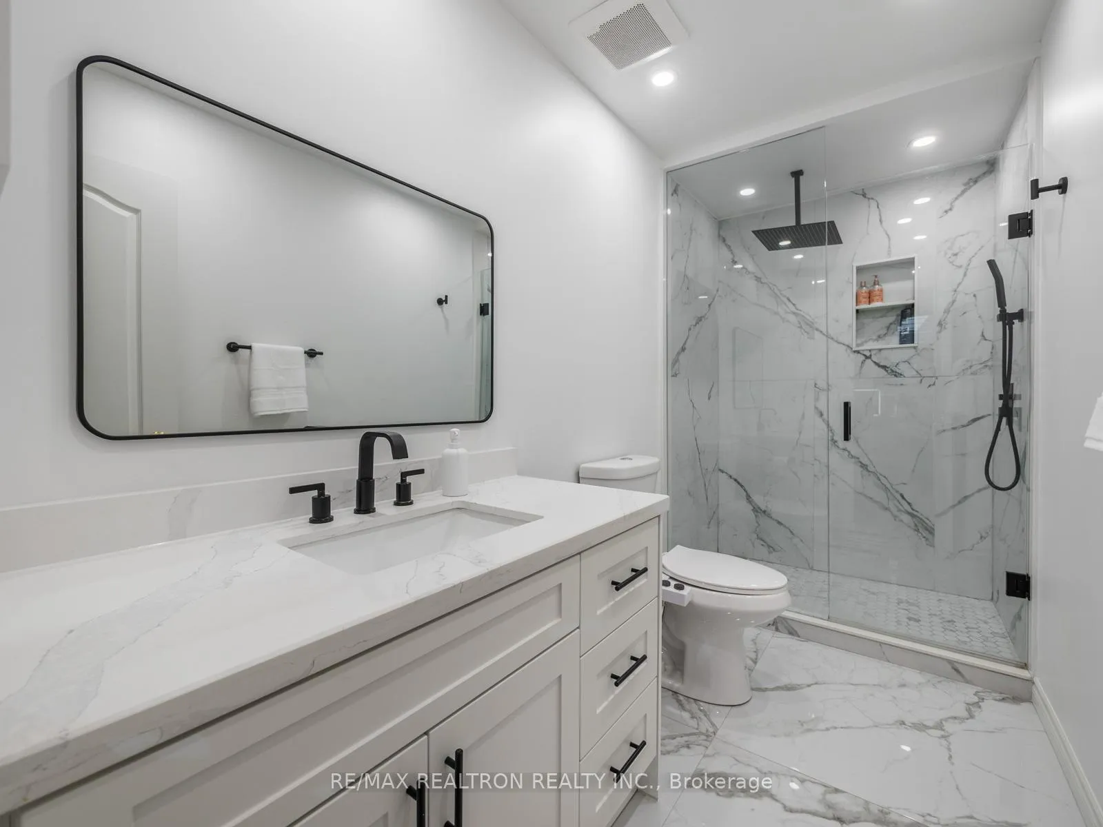 Photo 20 of Unit 39, 114 Leah Crescent, Vaughan, Beverley Glen — HOMEH