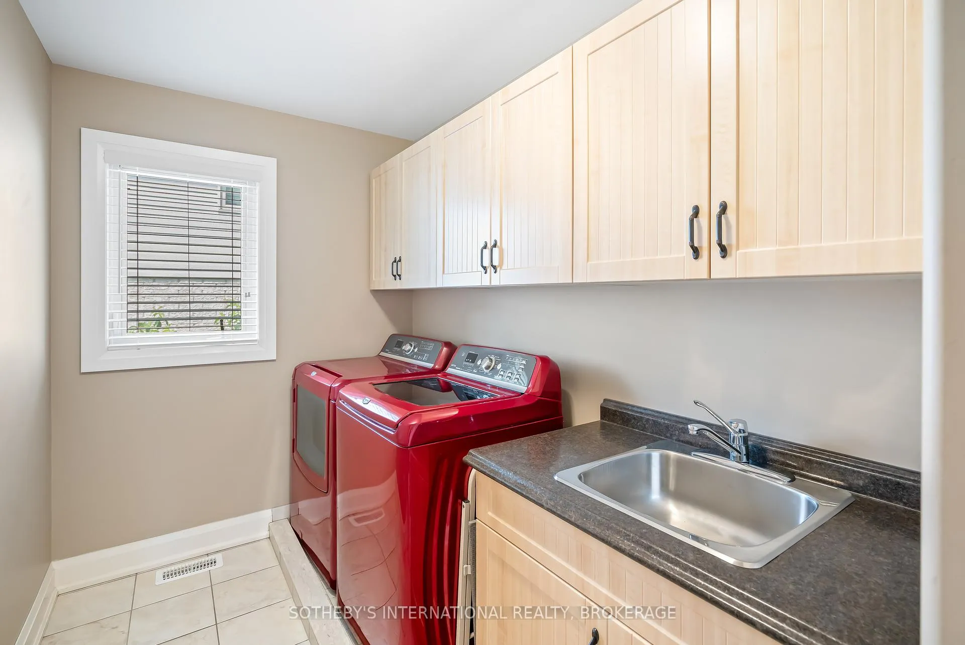 Photo 25 of 8548 Forestview Boulevard, Niagara Falls, Forestview — HOMEH