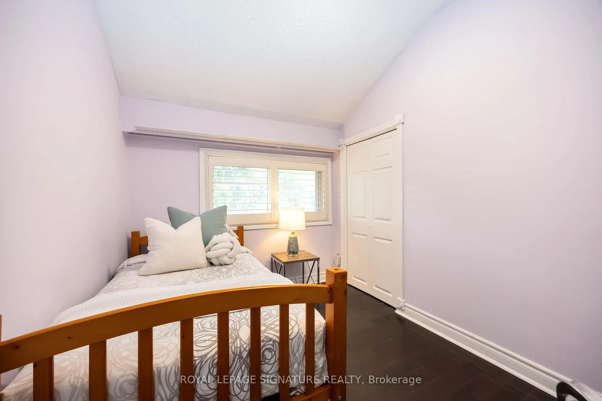 Photo 18 of 104 Billington Crescent, North York, Parkwoods-Donalda — HOMEH