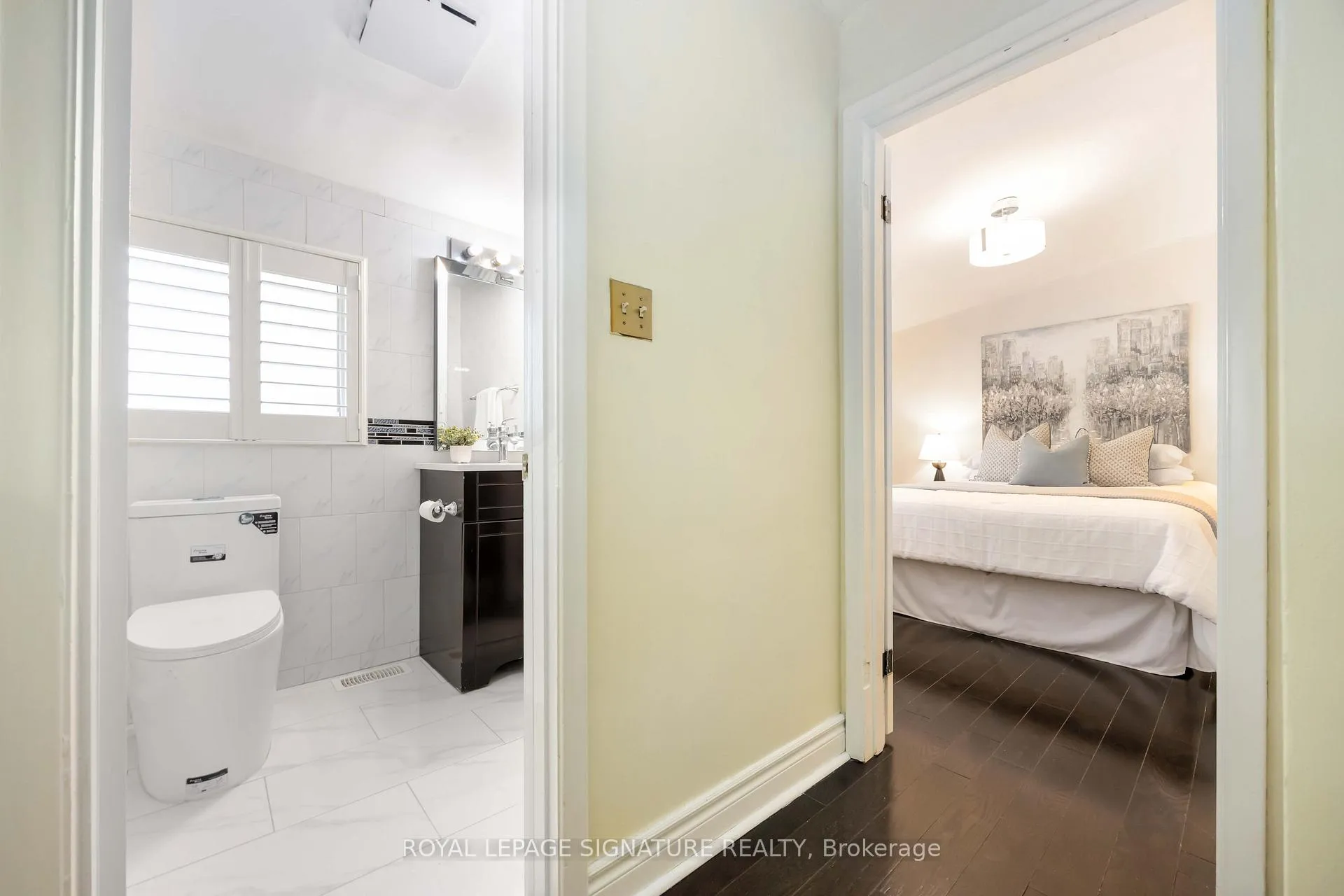 Photo 21 of 104 Billington Crescent, North York, Parkwoods-Donalda — HOMEH