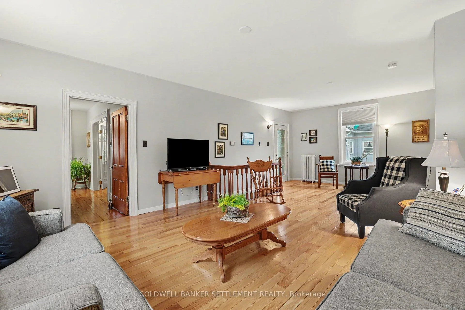 Photo 8 of 101 Drummond Street E, Perth, Perth — HOMEH