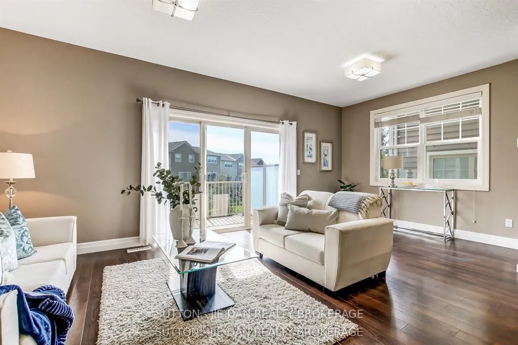 Photo 4 of Unit 9, 1850 Beaverbrook Avenue, London, North M — HOMEH