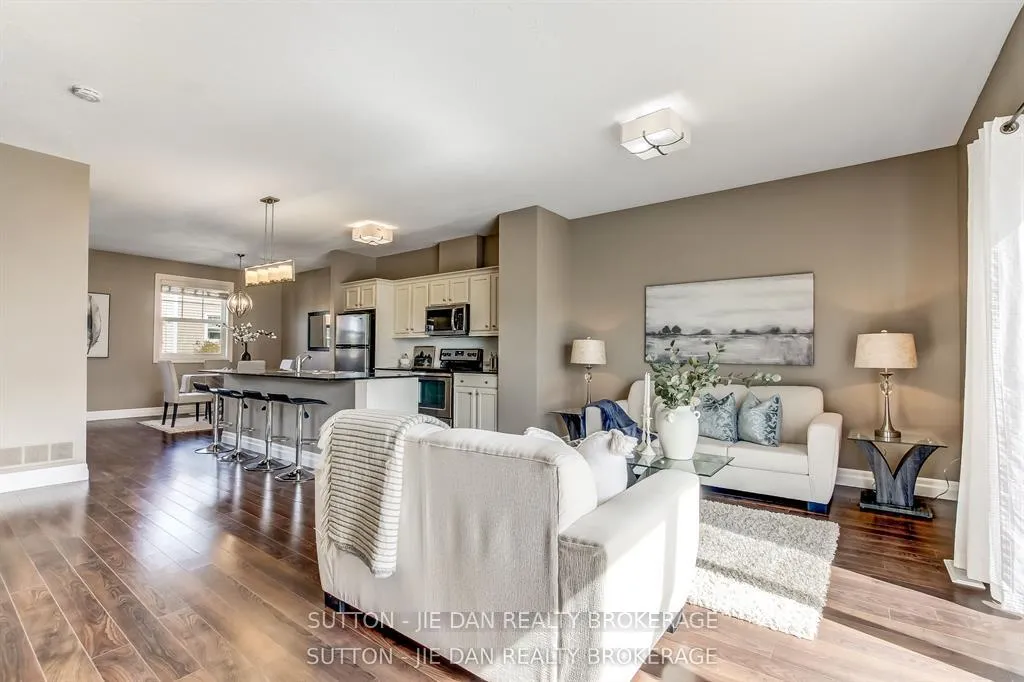 Photo 14 of Unit 9, 1850 Beaverbrook Avenue, London, North M — HOMEH