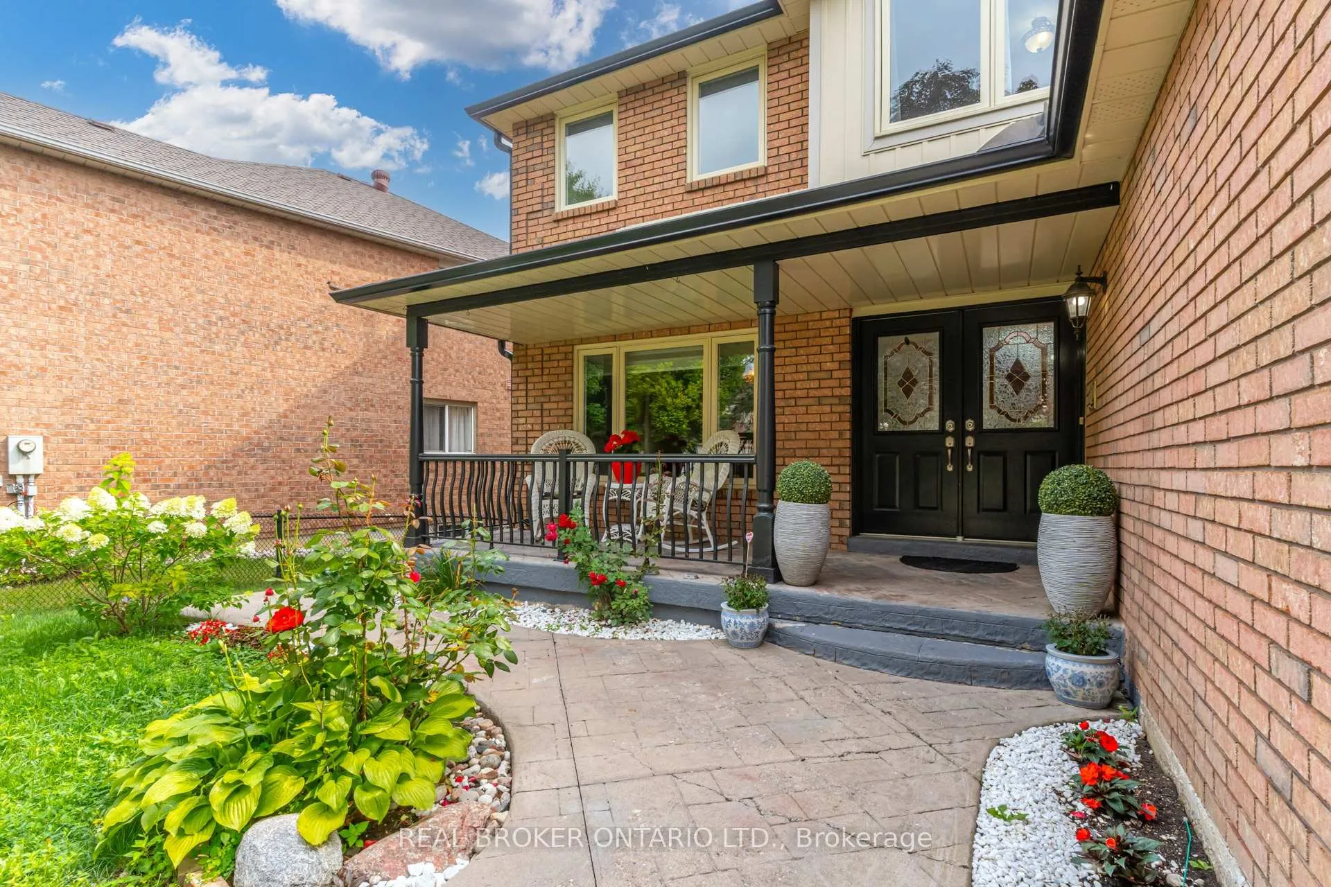Photo 3 of 87 Taylorwood Avenue, Caledon, Bolton North — HOMEH