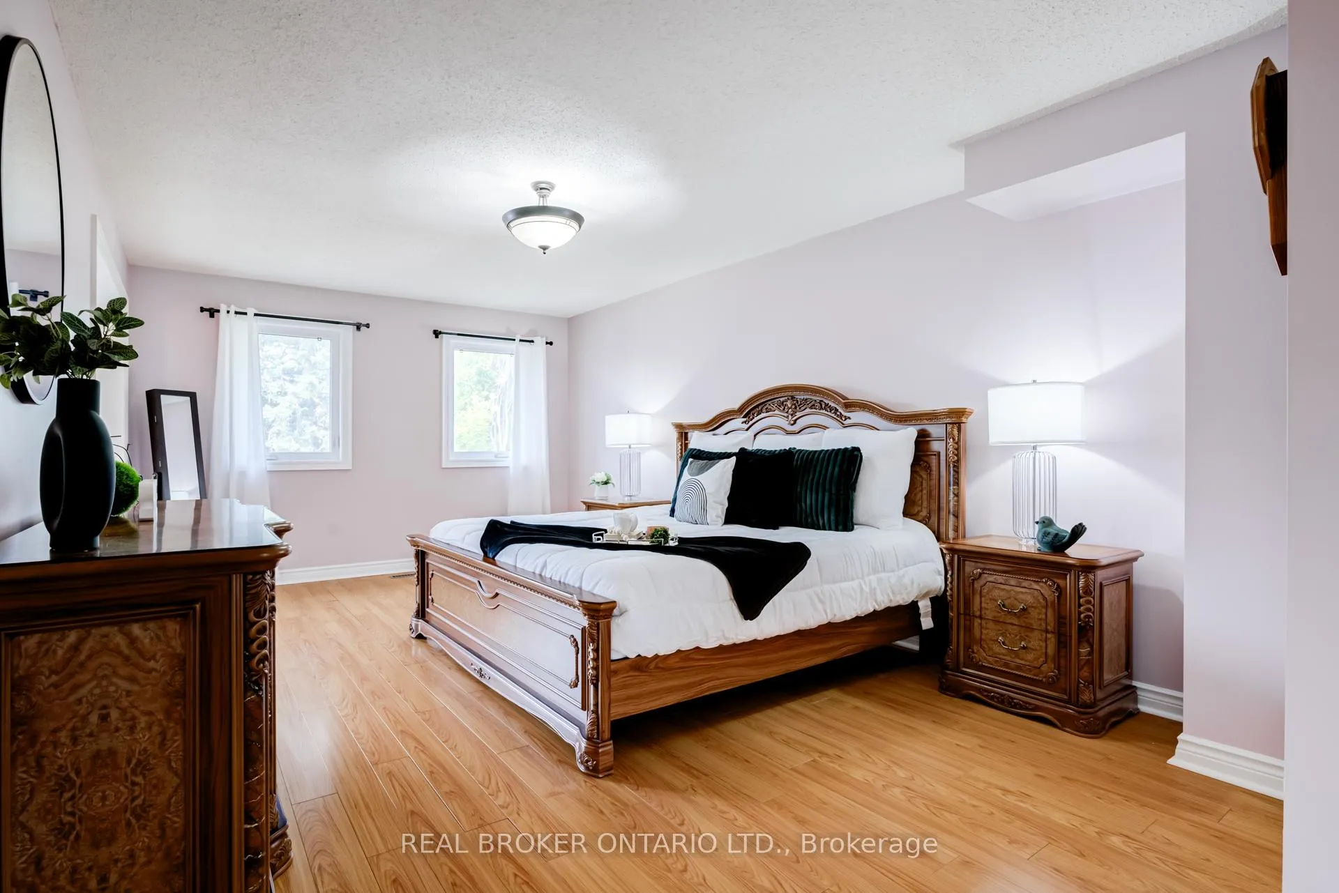 Photo 14 of 87 Taylorwood Avenue, Caledon, Bolton North — HOMEH