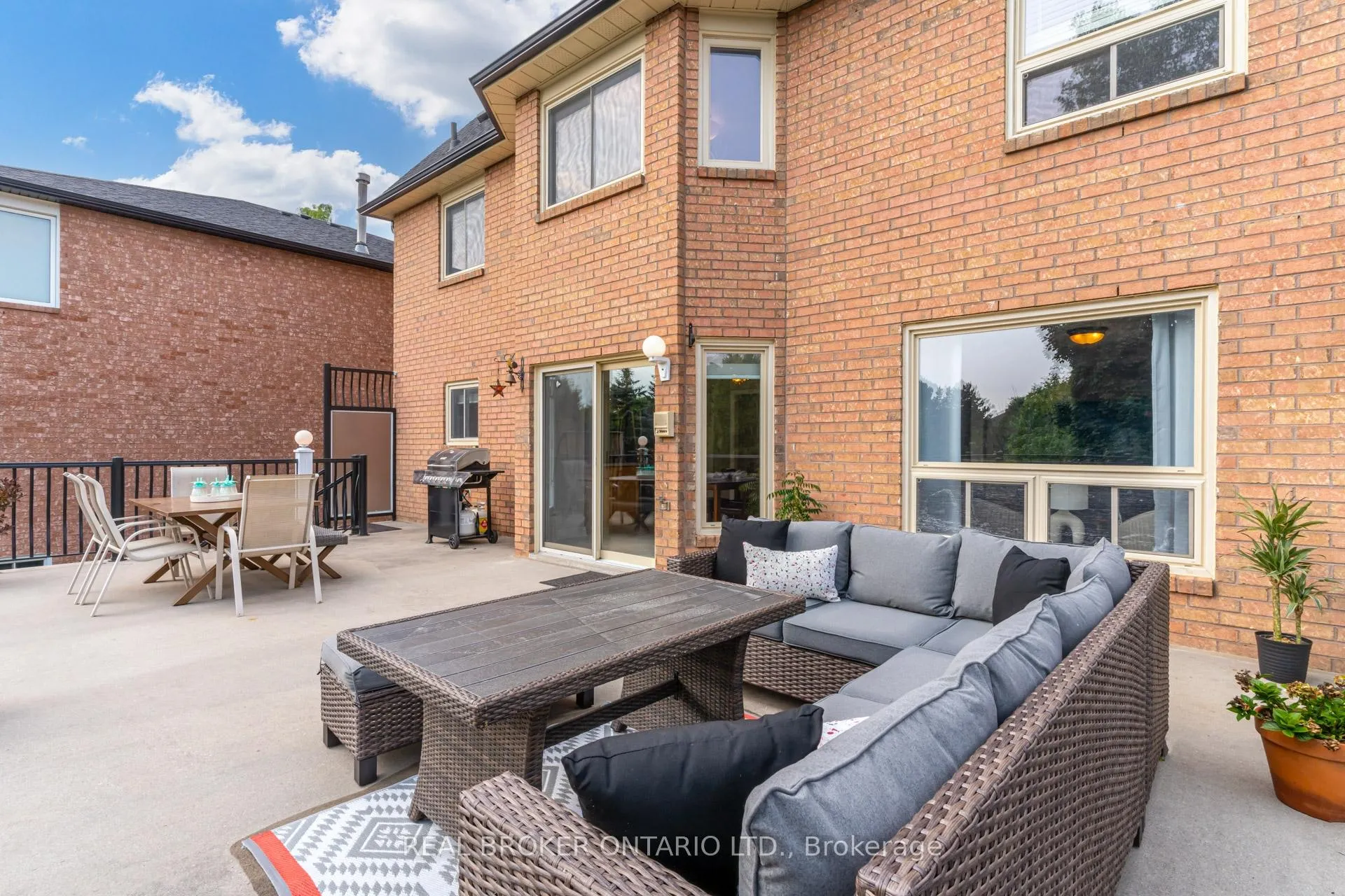 Photo 34 of 87 Taylorwood Avenue, Caledon, Bolton North — HOMEH