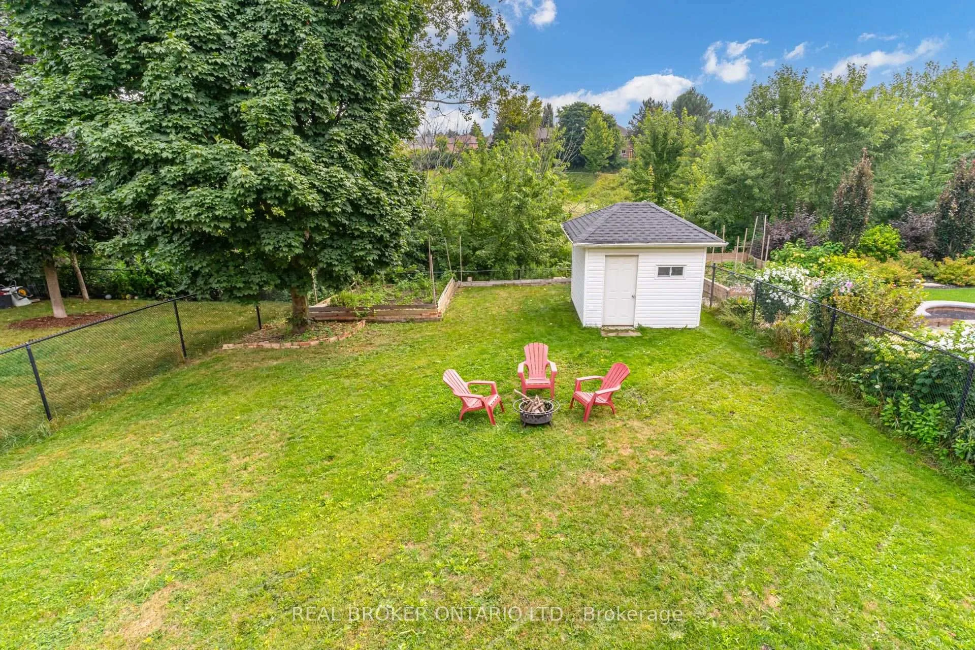 Photo 36 of 87 Taylorwood Avenue, Caledon, Bolton North — HOMEH