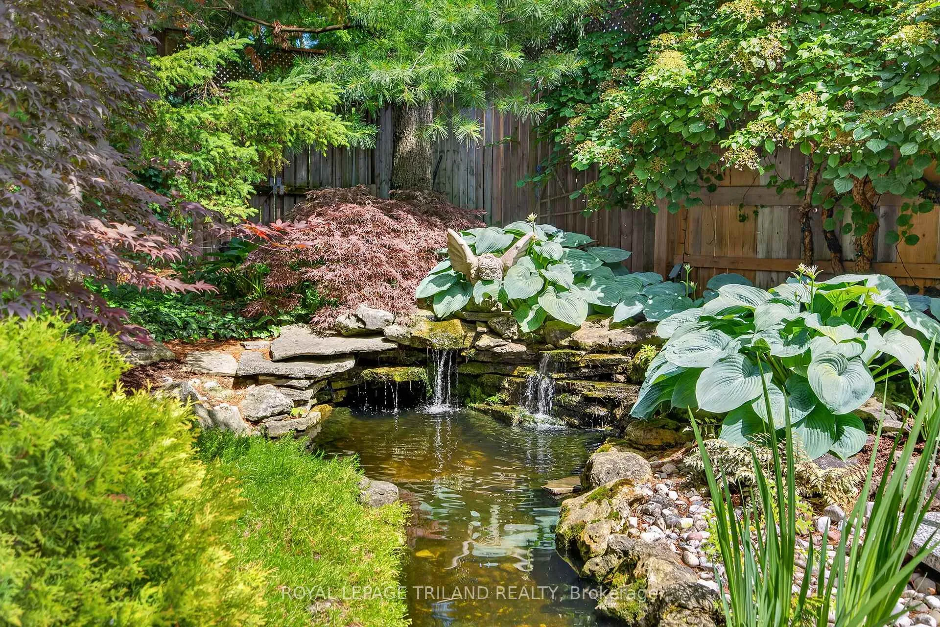 Photo 2 of 774 Hellmuth Avenue, London, East B — HOMEH