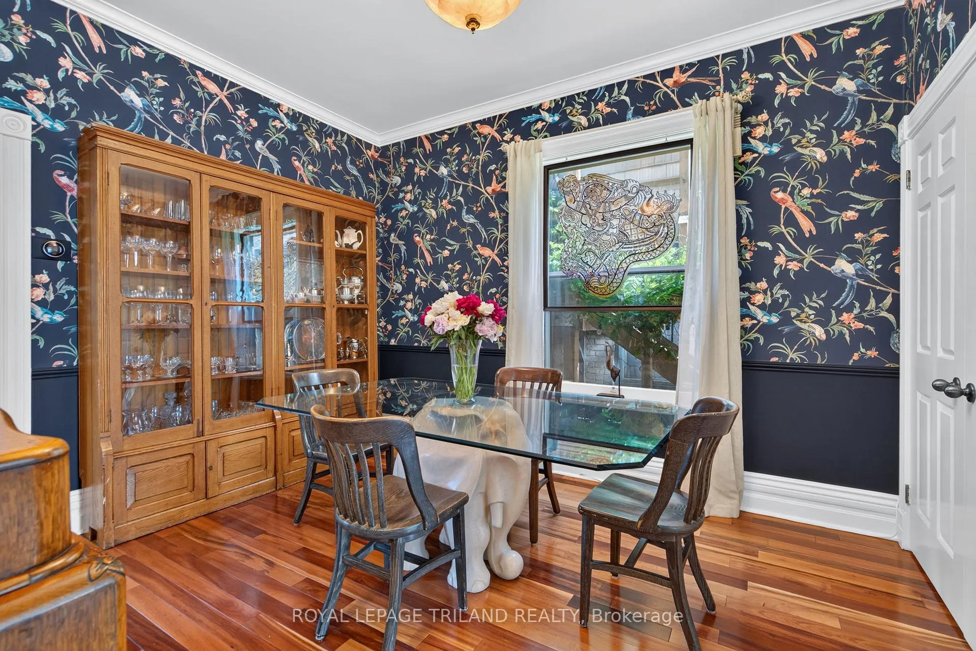 Photo 10 of 774 Hellmuth Avenue, London, East B — HOMEH