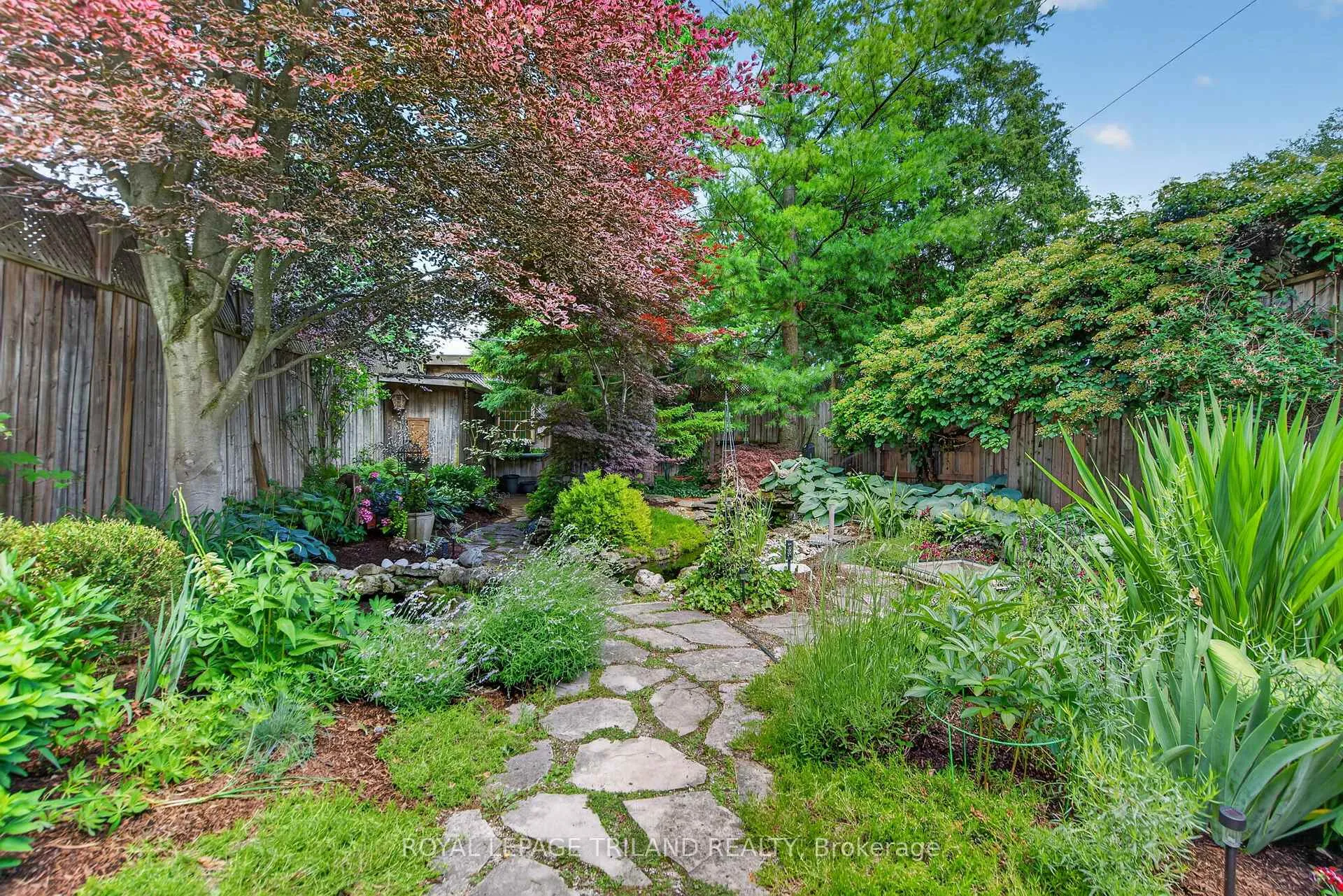 Photo 33 of 774 Hellmuth Avenue, London, East B — HOMEH