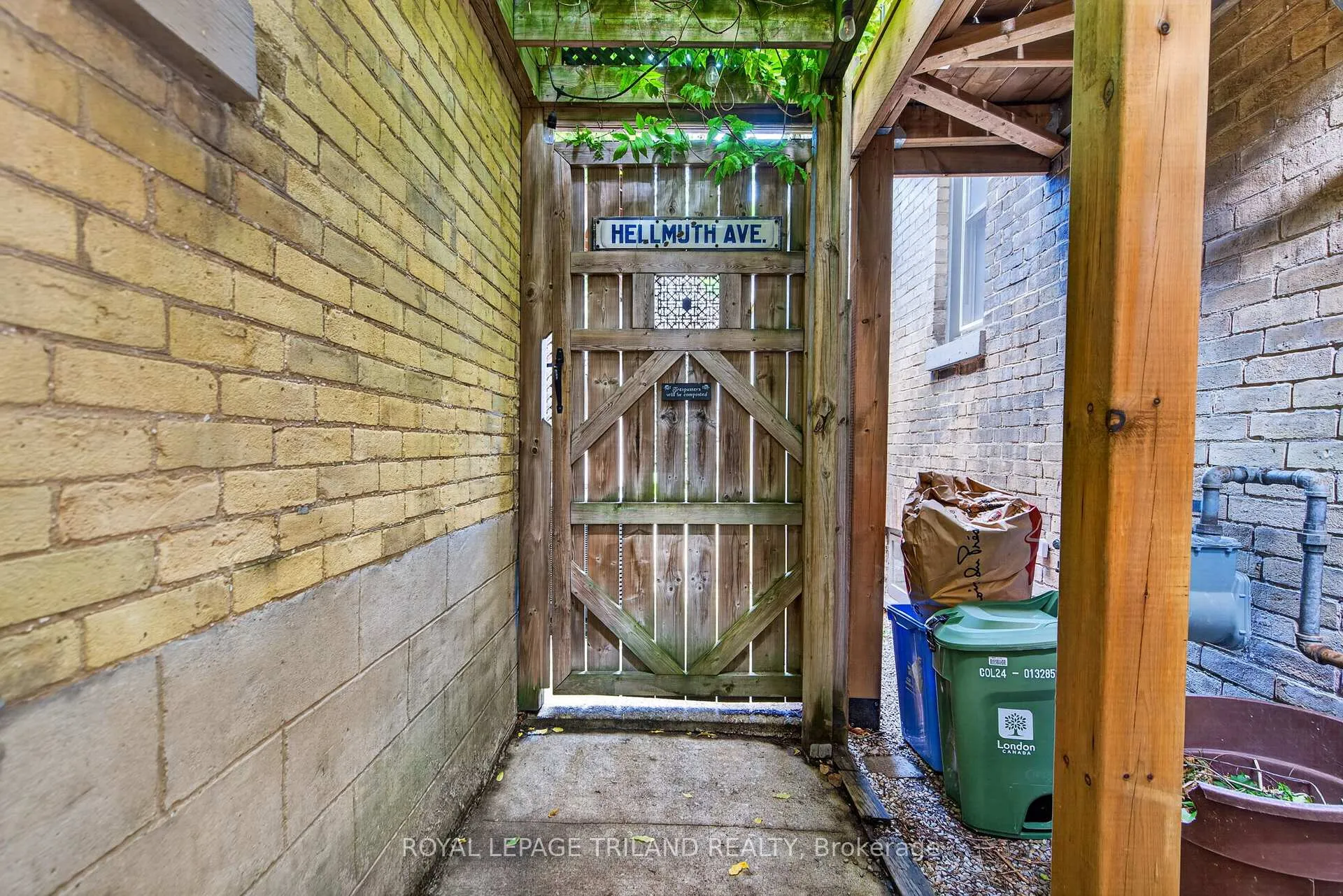 Photo 42 of 774 Hellmuth Avenue, London, East B — HOMEH