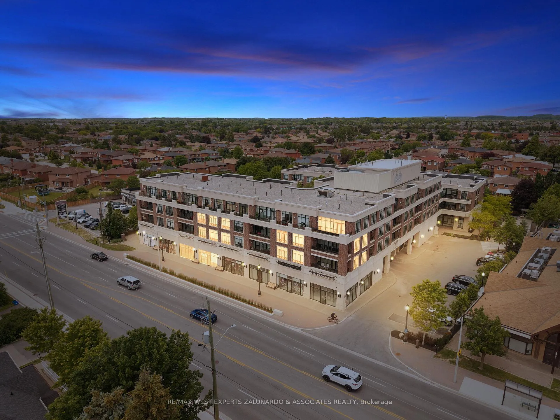 Photo 1 of Unit 207, 2396 Major Mackenzie Drive, Vaughan, Maple — HOMEH