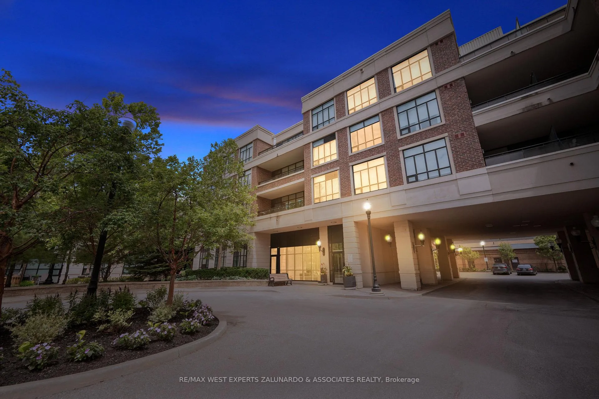 Photo 4 of Unit 207, 2396 Major Mackenzie Drive, Vaughan, Maple — HOMEH