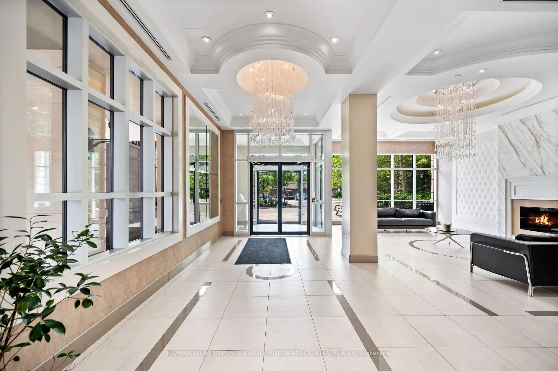 Photo 6 of Unit 207, 2396 Major Mackenzie Drive, Vaughan, Maple — HOMEH