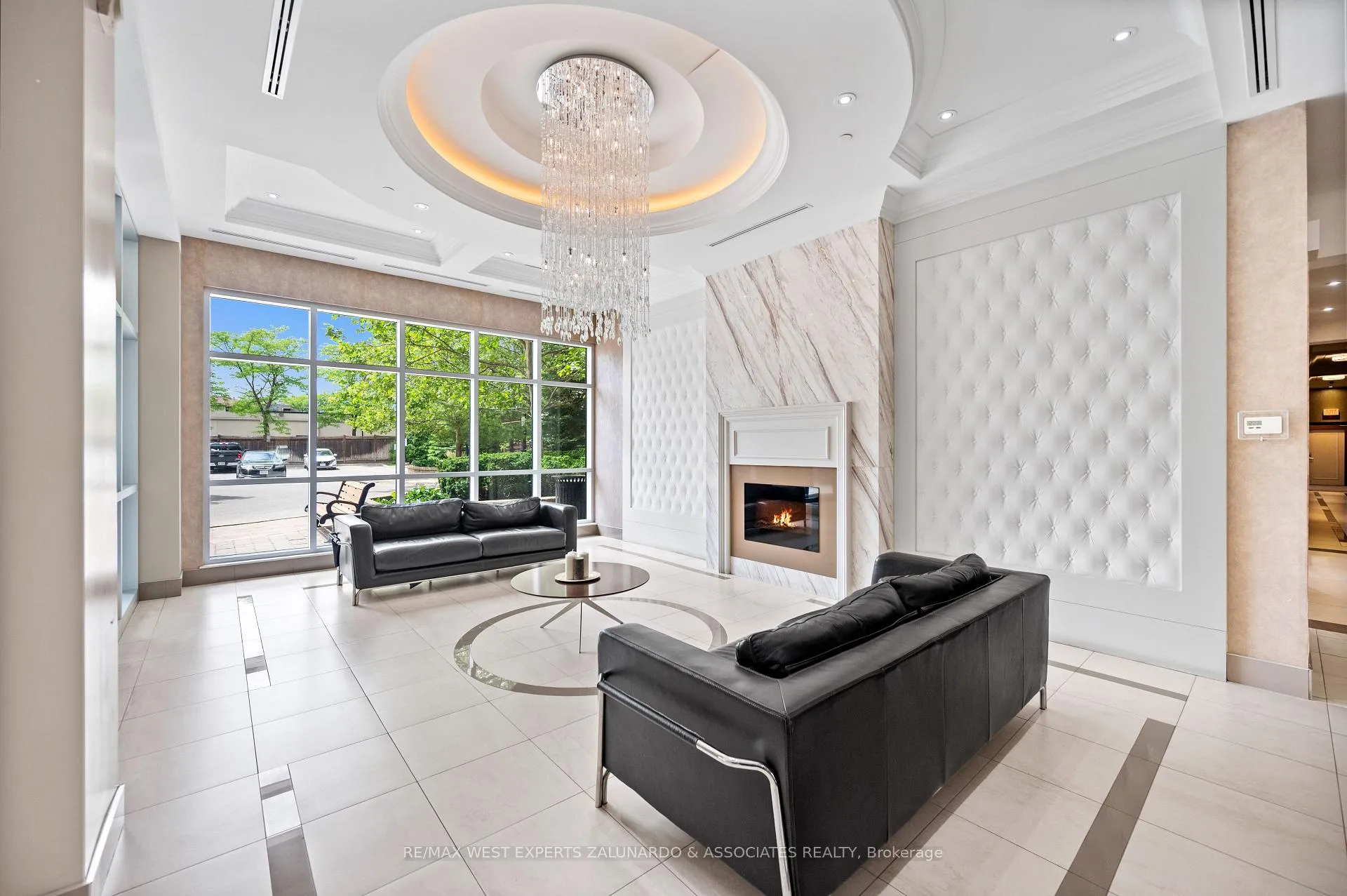 Photo 7 of Unit 207, 2396 Major Mackenzie Drive, Vaughan, Maple — HOMEH