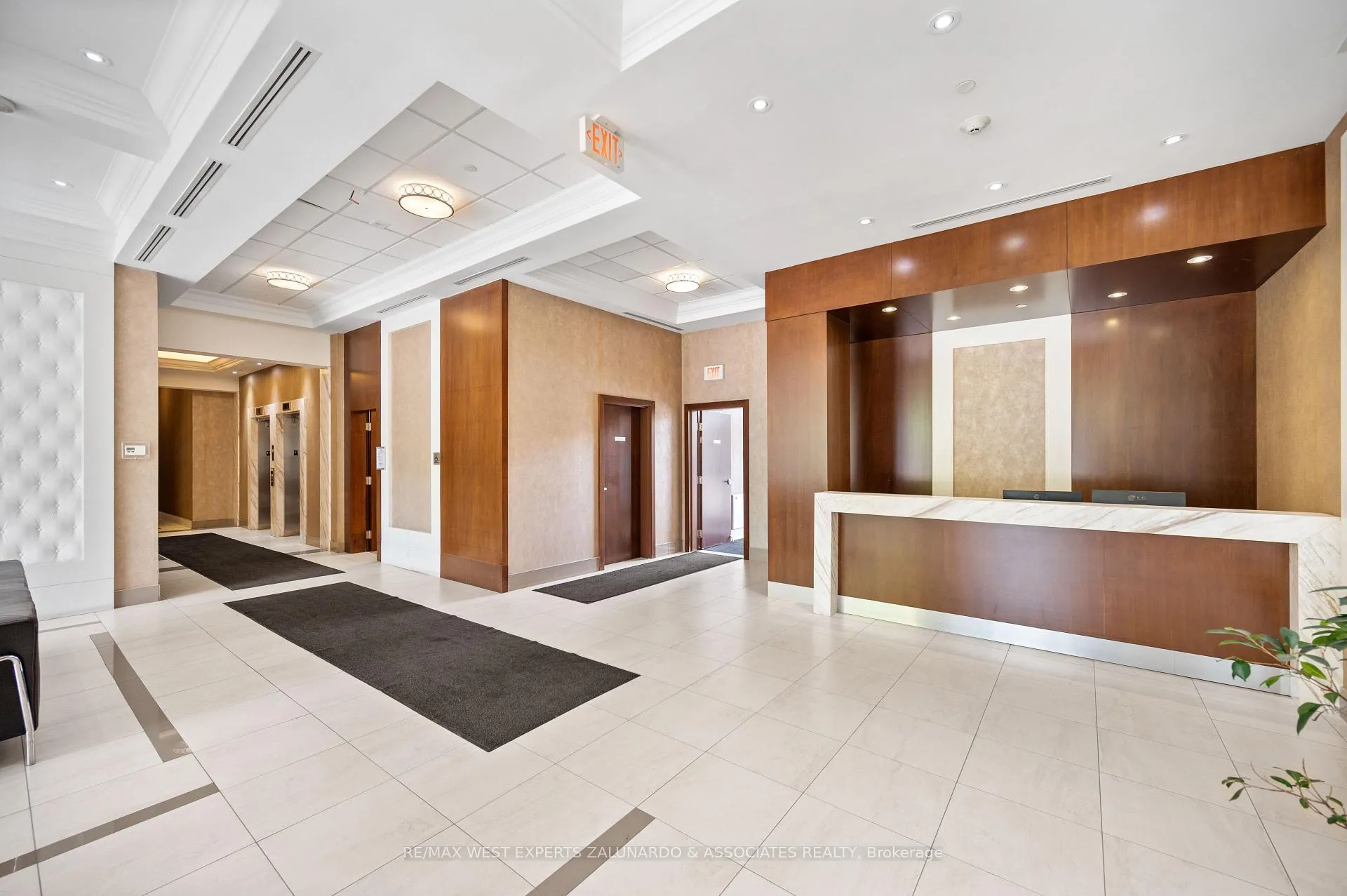 Photo 8 of Unit 207, 2396 Major Mackenzie Drive, Vaughan, Maple — HOMEH