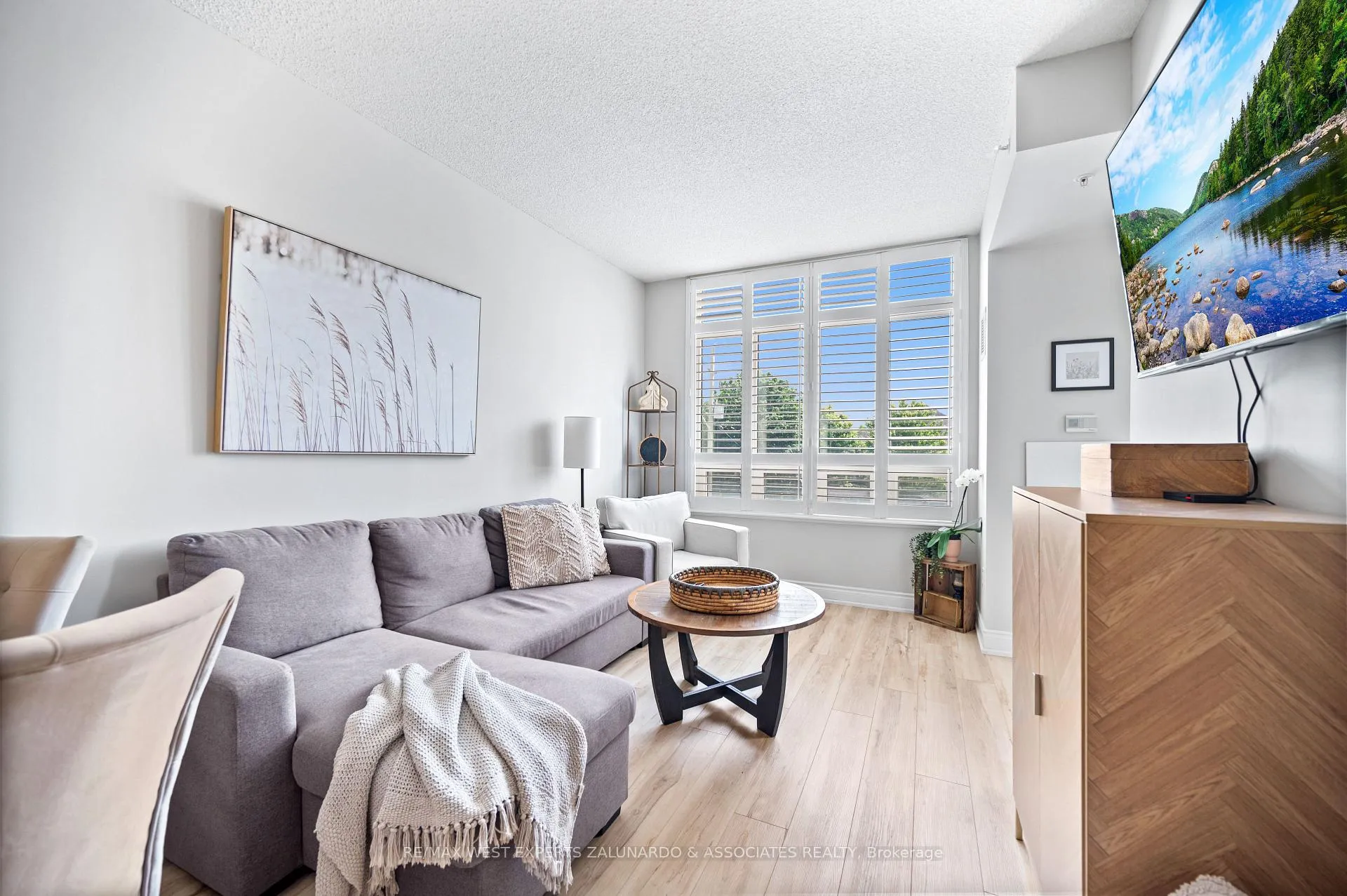 Photo 18 of Unit 207, 2396 Major Mackenzie Drive, Vaughan, Maple — HOMEH