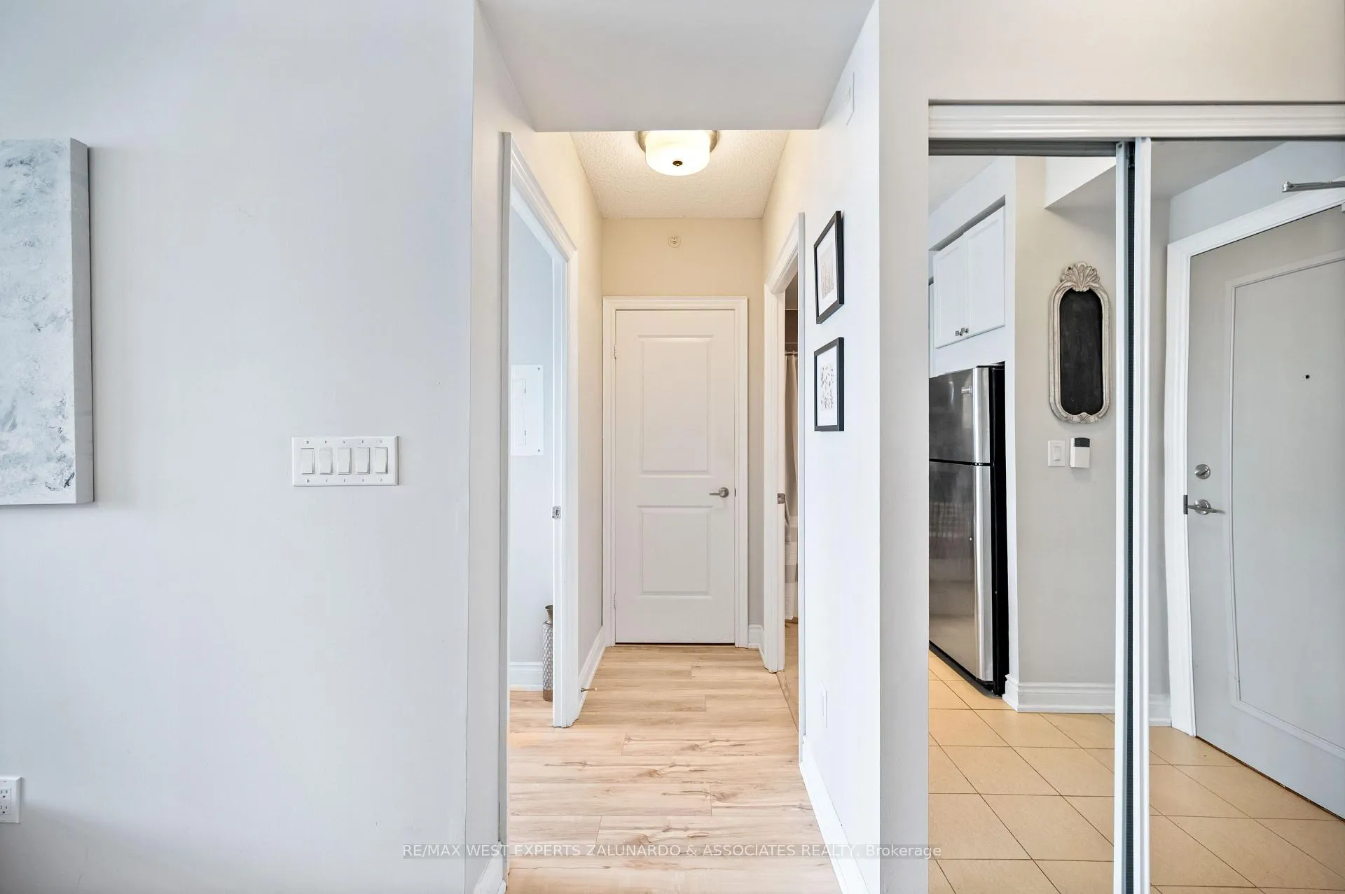 Photo 25 of Unit 207, 2396 Major Mackenzie Drive, Vaughan, Maple — HOMEH