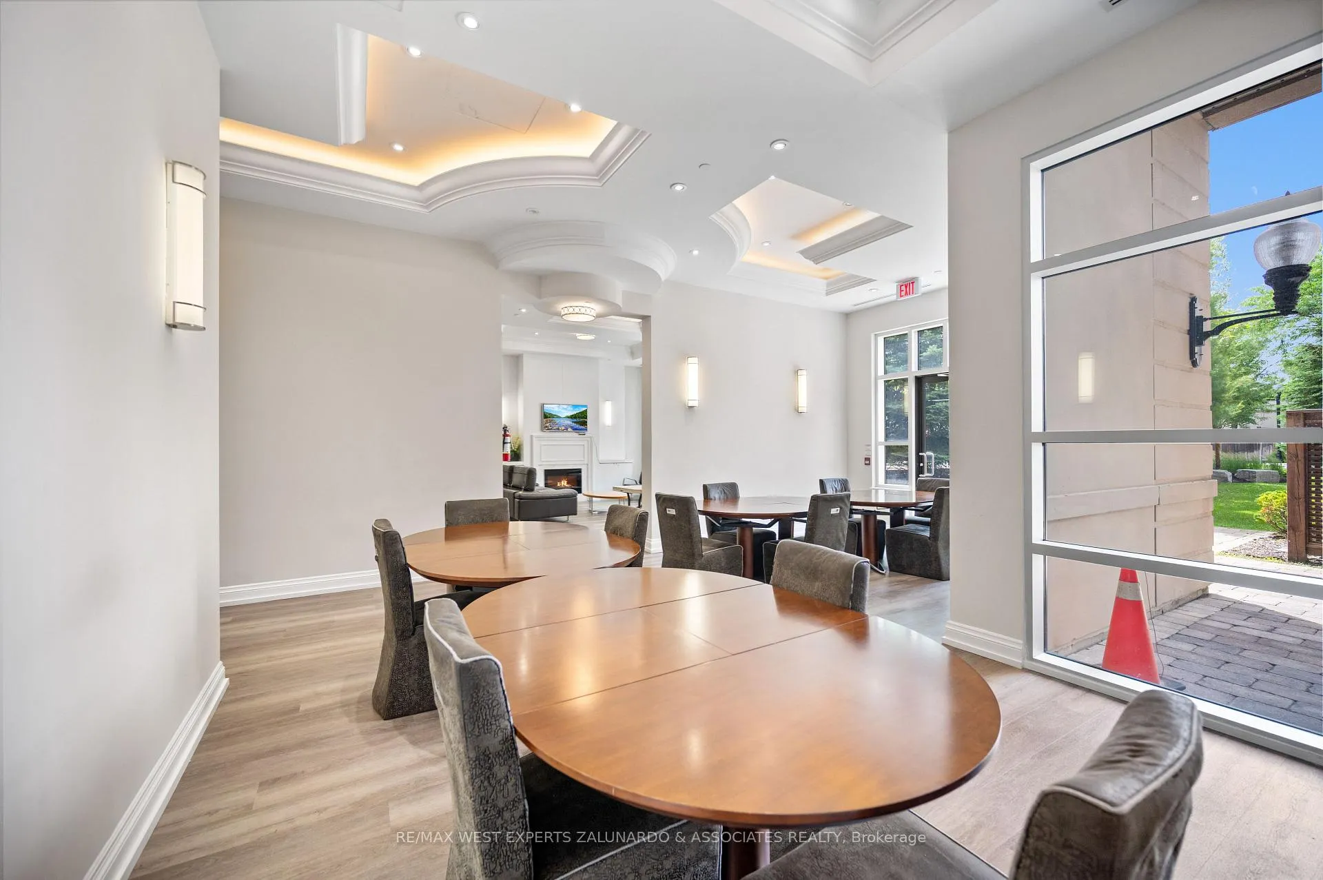 Photo 36 of Unit 207, 2396 Major Mackenzie Drive, Vaughan, Maple — HOMEH