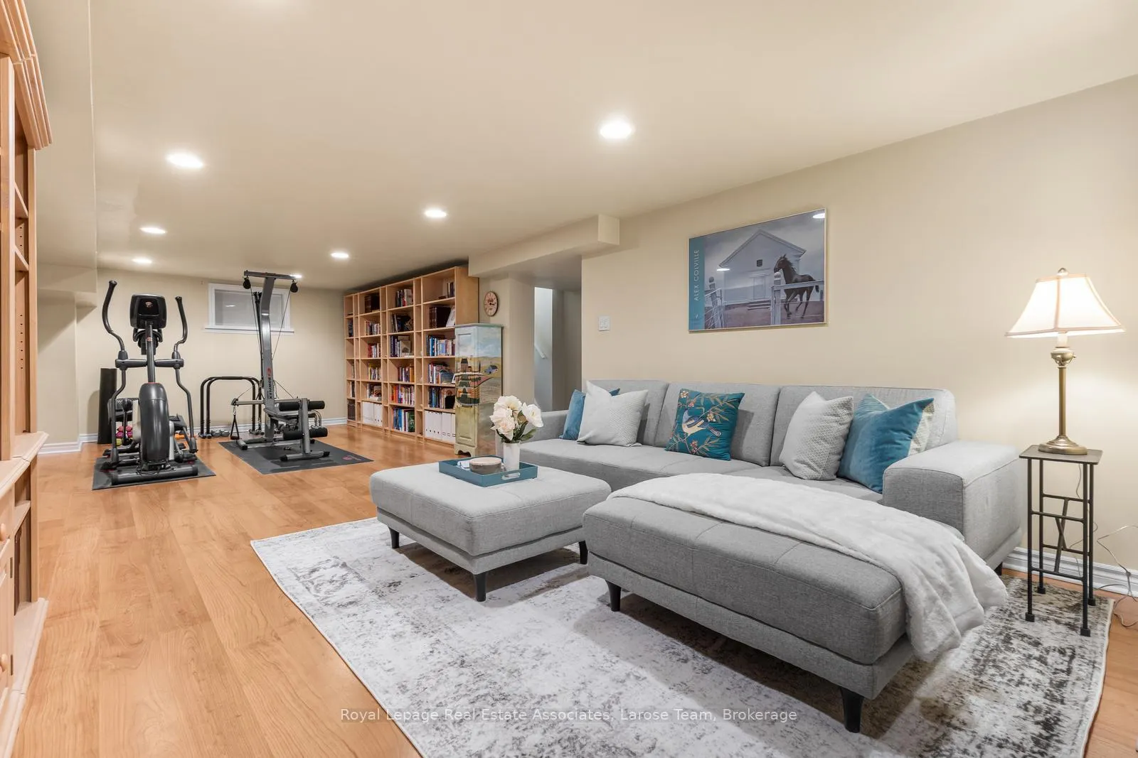 Photo 31 of 1481 Glenwatson Drive, Mississauga, Lakeview — HOMEH