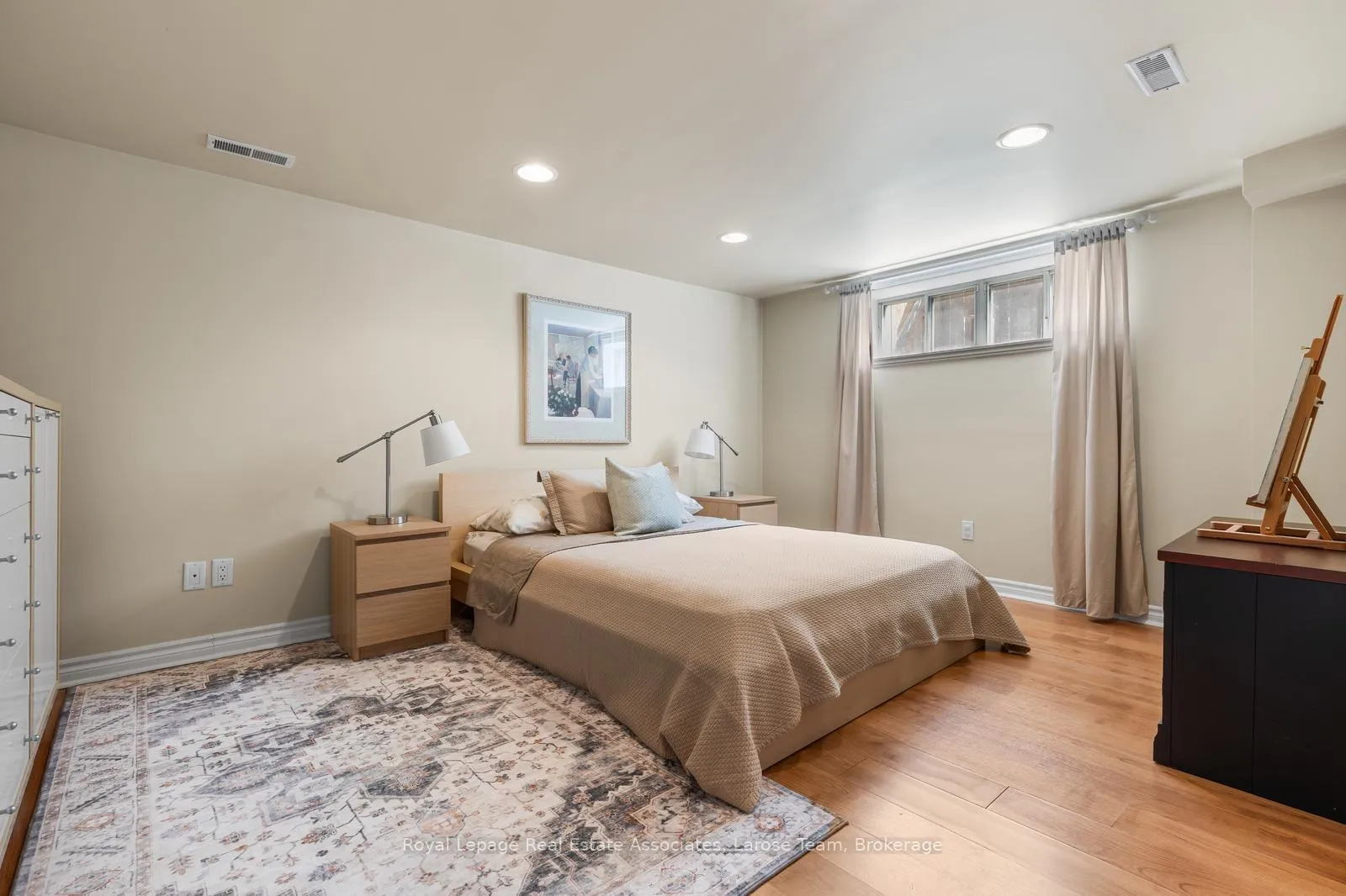 Photo 32 of 1481 Glenwatson Drive, Mississauga, Lakeview — HOMEH