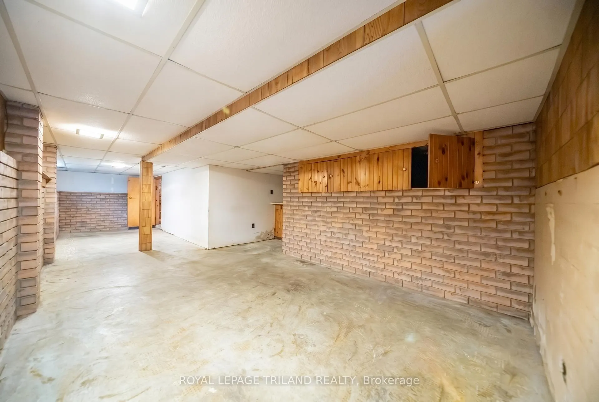 Photo 22 of 52 Nelson Street, Lambton Shores, Thedford — HOMEH