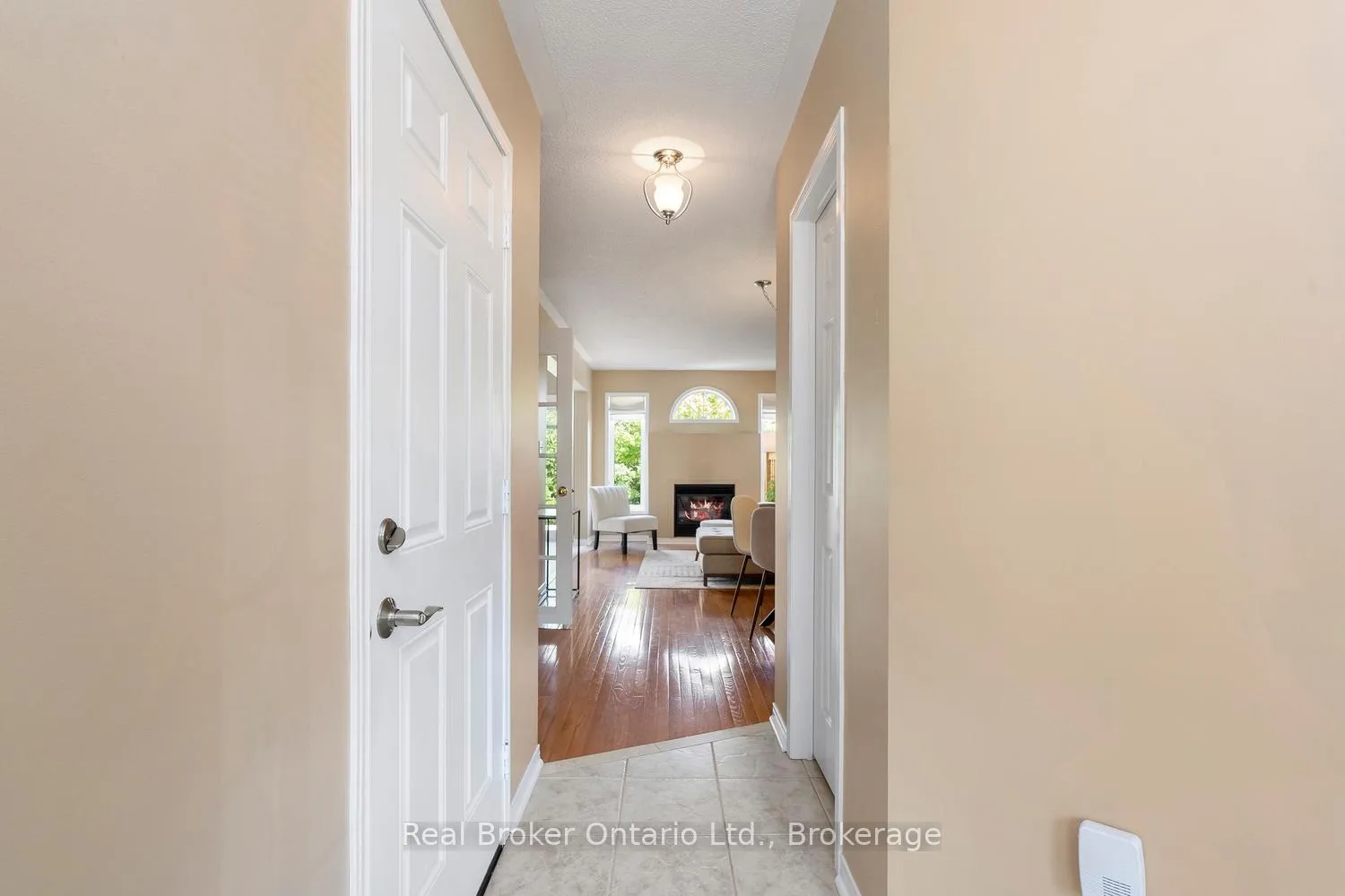 Photo 7 of 360 Kittridge Road, Oakville, Wedgewood Creek — HOMEH