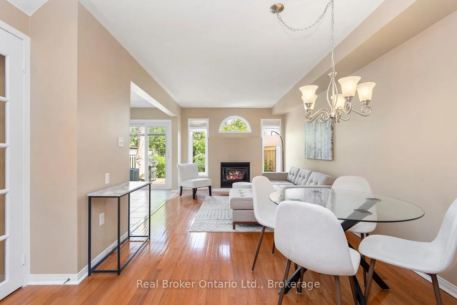 Photo 8 of 360 Kittridge Road, Oakville, Wedgewood Creek — HOMEH