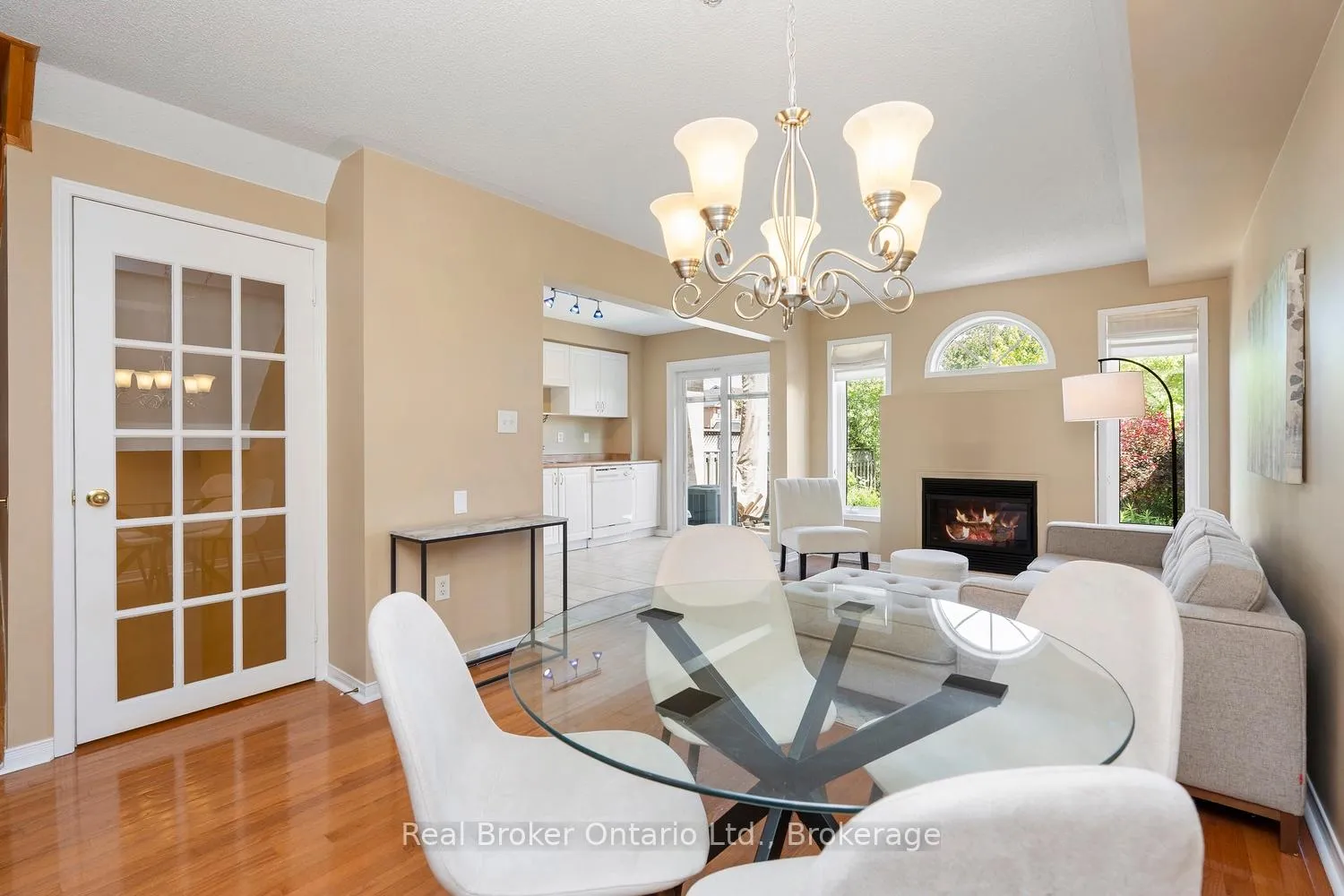 Photo 10 of 360 Kittridge Road, Oakville, Wedgewood Creek — HOMEH