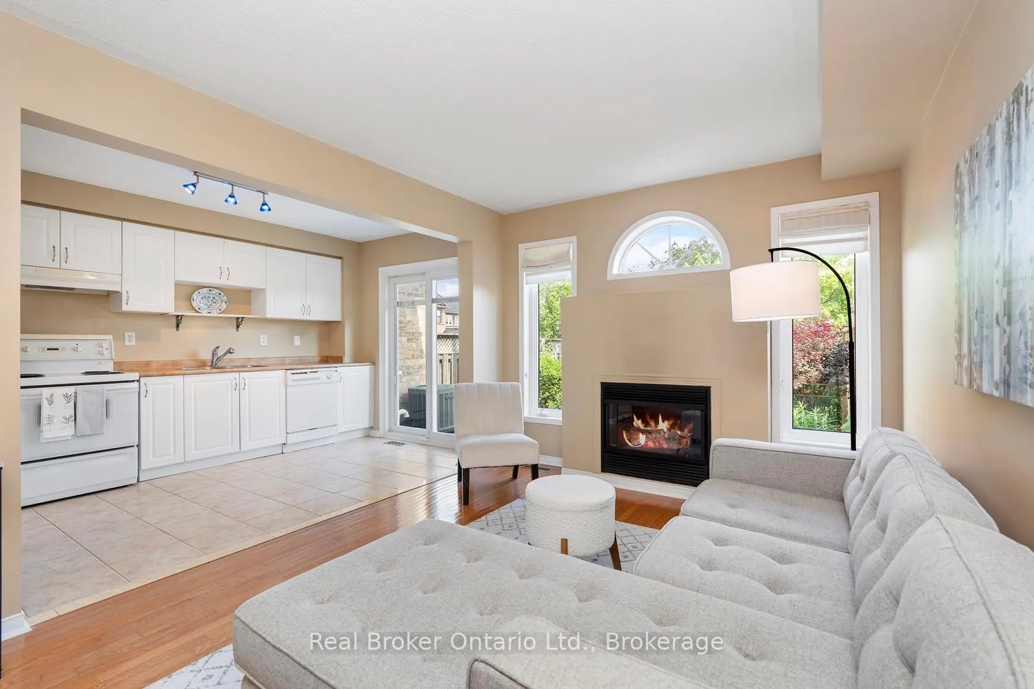 Photo 13 of 360 Kittridge Road, Oakville, Wedgewood Creek — HOMEH