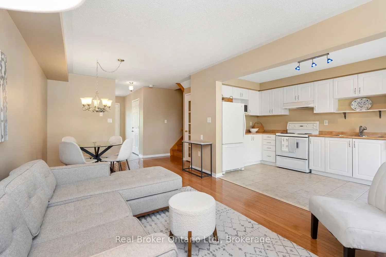 Photo 15 of 360 Kittridge Road, Oakville, Wedgewood Creek — HOMEH