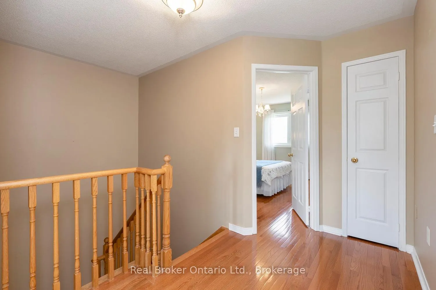 Photo 22 of 360 Kittridge Road, Oakville, Wedgewood Creek — HOMEH