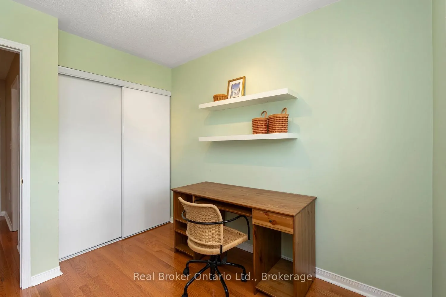 Photo 32 of 360 Kittridge Road, Oakville, Wedgewood Creek — HOMEH