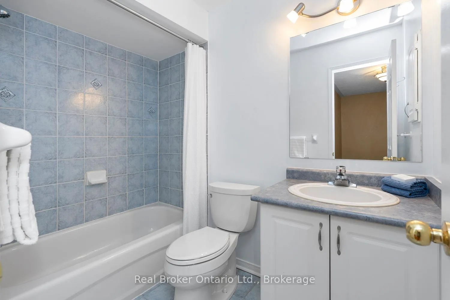 Photo 35 of 360 Kittridge Road, Oakville, Wedgewood Creek — HOMEH