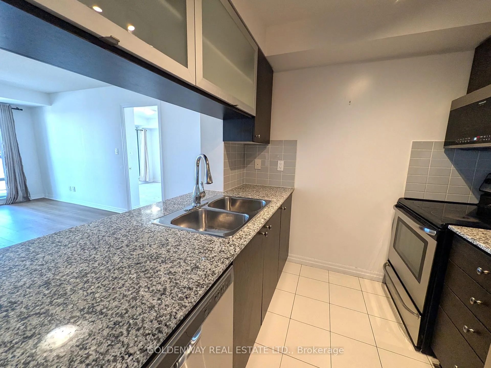 Photo 9 of Unit 2310, 2015 Sheppard Avenue E, North York, Henry Farm — HOMEH