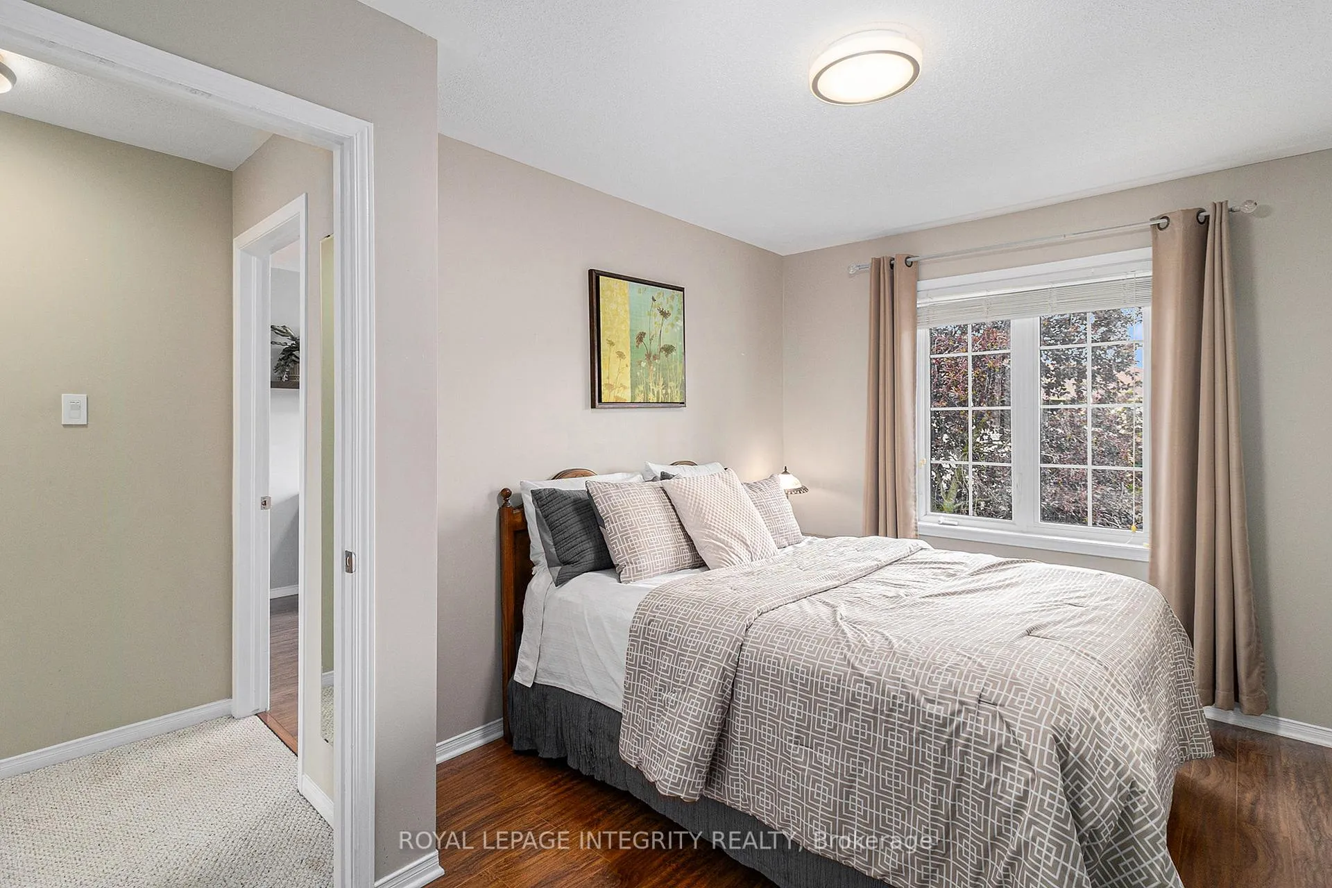 Photo 5 of 564 Renaissance Drive, Ottawa, Avalon East — HOMEH