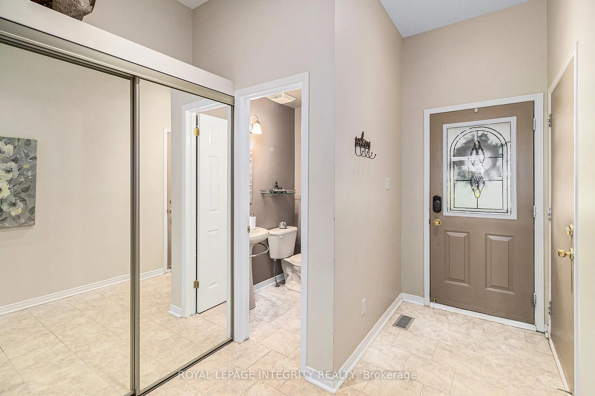 Photo 15 of 564 Renaissance Drive, Ottawa, Avalon East — HOMEH