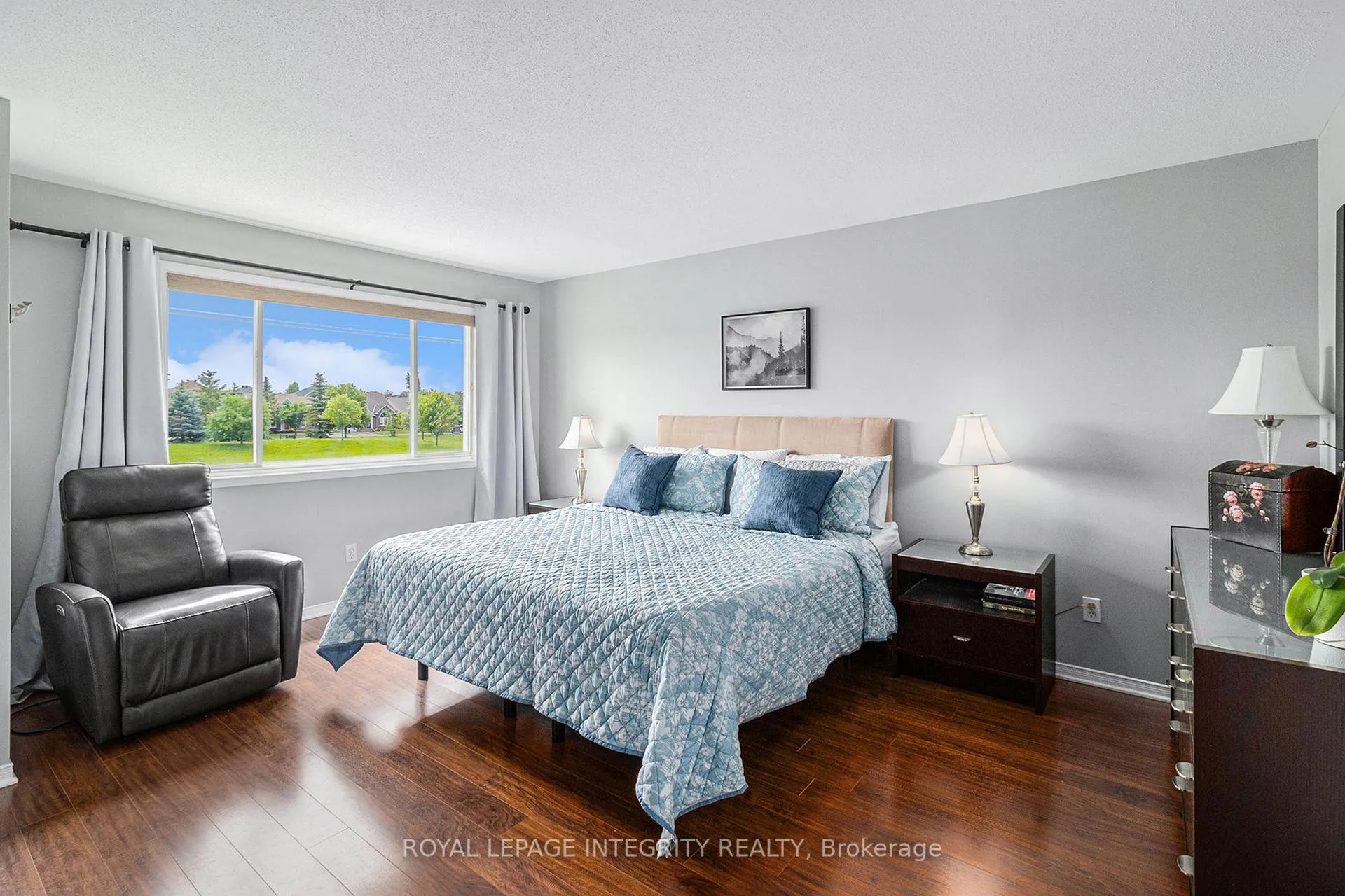 Photo 18 of 564 Renaissance Drive, Ottawa, Avalon East — HOMEH