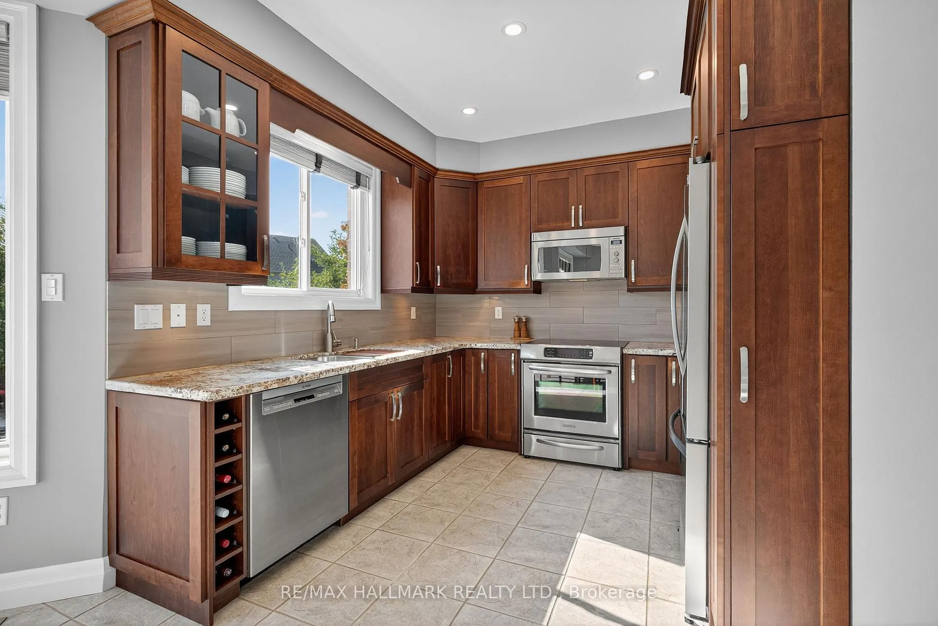 Photo 10 of 12 Forest Manor Place, Markham, Wismer — HOMEH