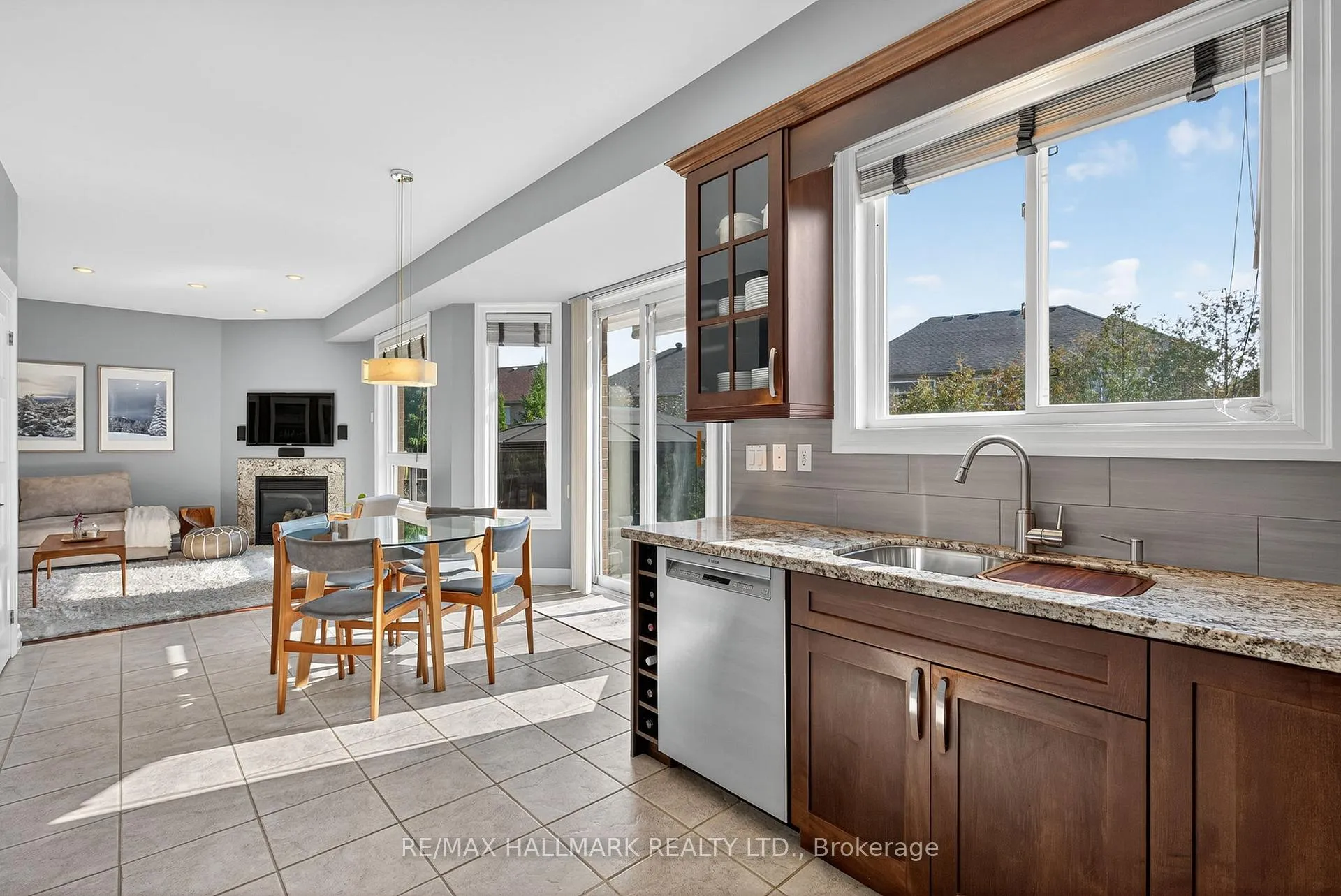 Photo 11 of 12 Forest Manor Place, Markham, Wismer — HOMEH