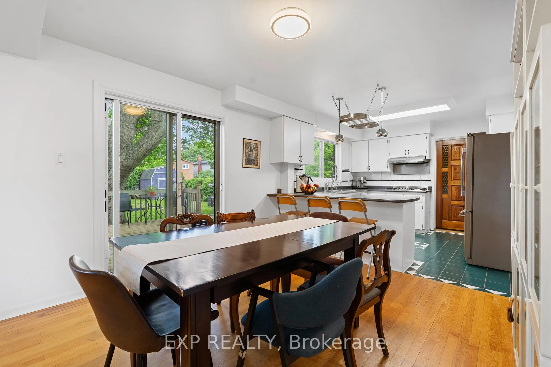 Photo 13 of 2061 Balharrie Avenue, Ottawa, Hawthorne Meadows — HOMEH