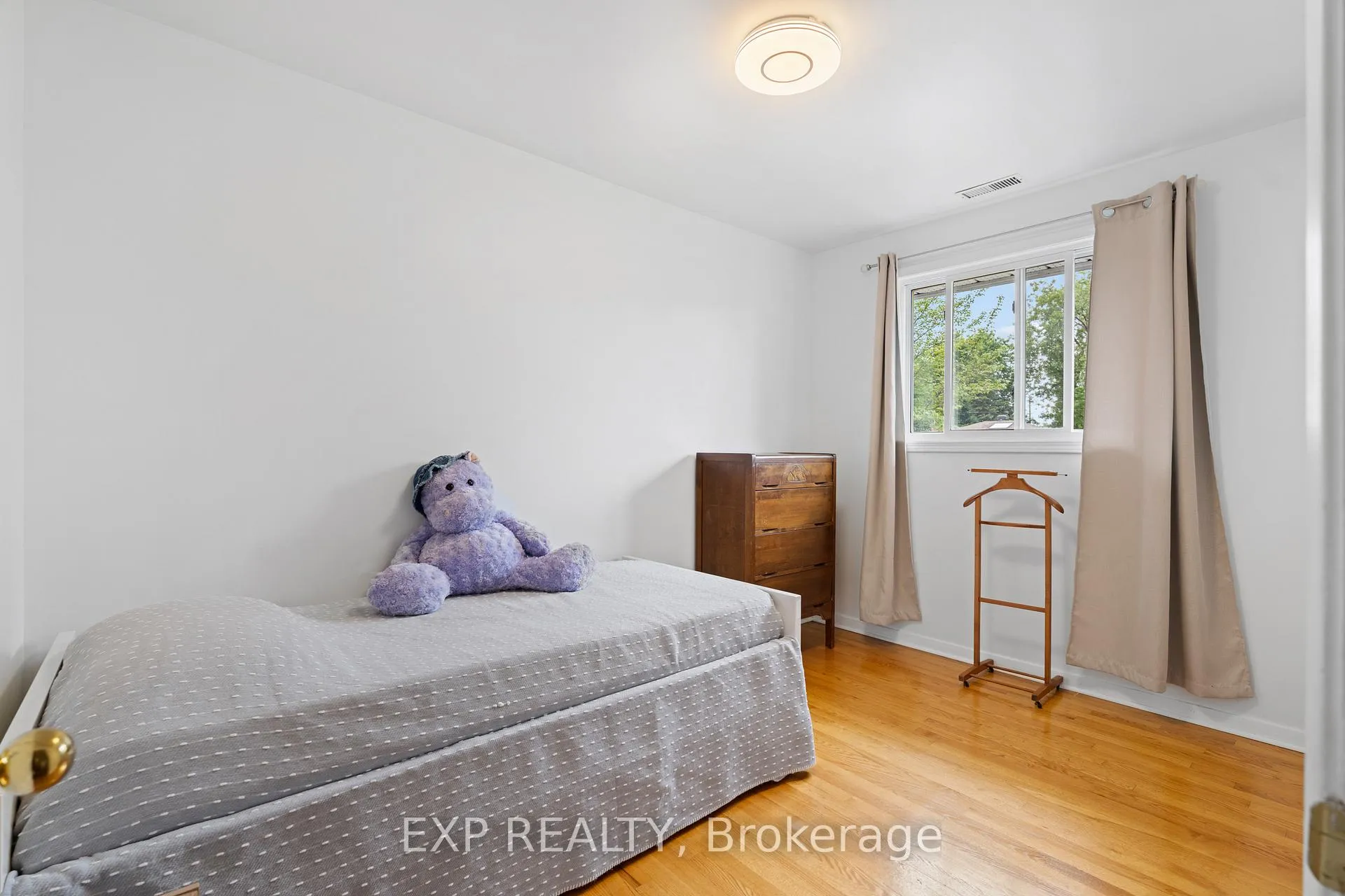 Photo 25 of 2061 Balharrie Avenue, Ottawa, Hawthorne Meadows — HOMEH