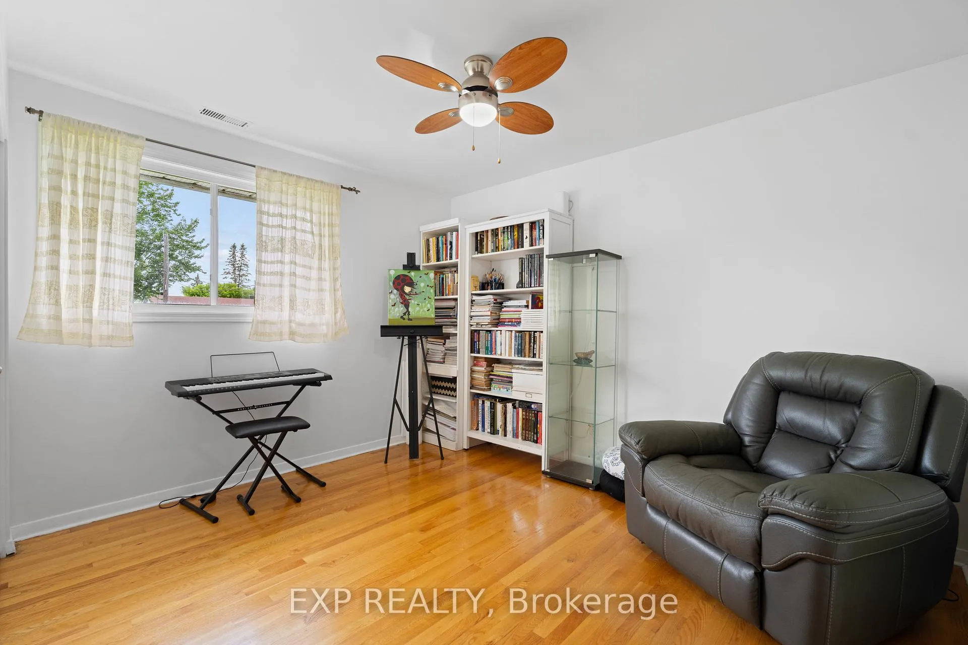 Photo 29 of 2061 Balharrie Avenue, Ottawa, Hawthorne Meadows — HOMEH