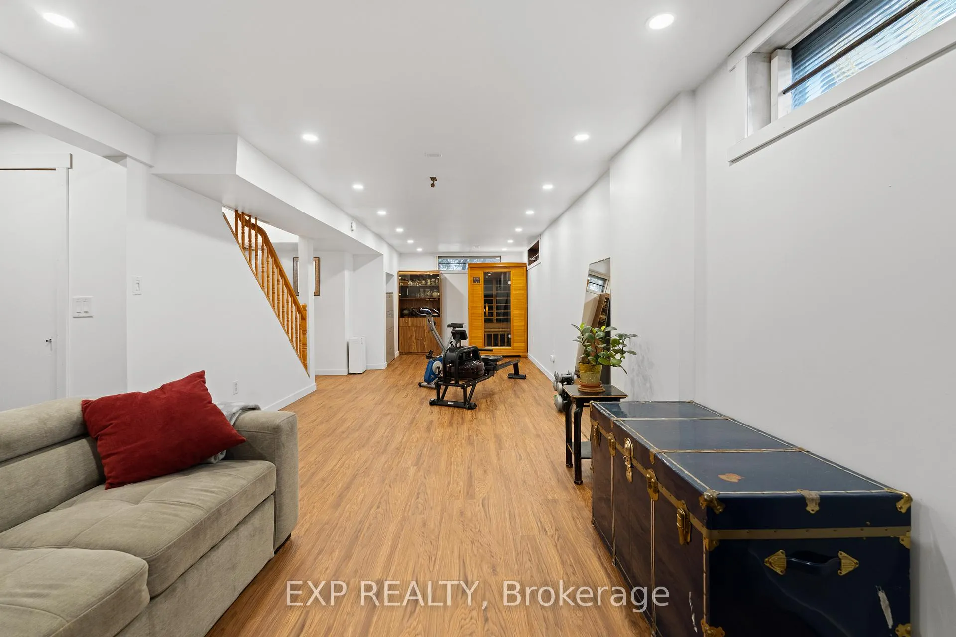 Photo 37 of 2061 Balharrie Avenue, Ottawa, Hawthorne Meadows — HOMEH