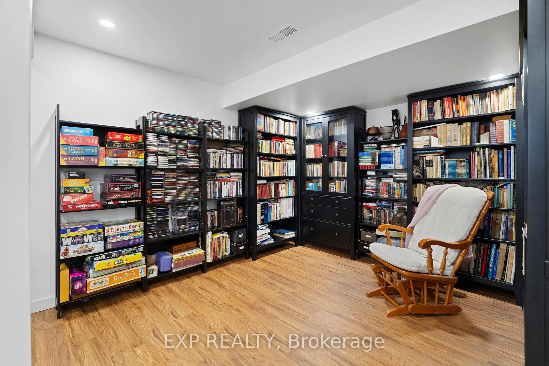 Photo 39 of 2061 Balharrie Avenue, Ottawa, Hawthorne Meadows — HOMEH