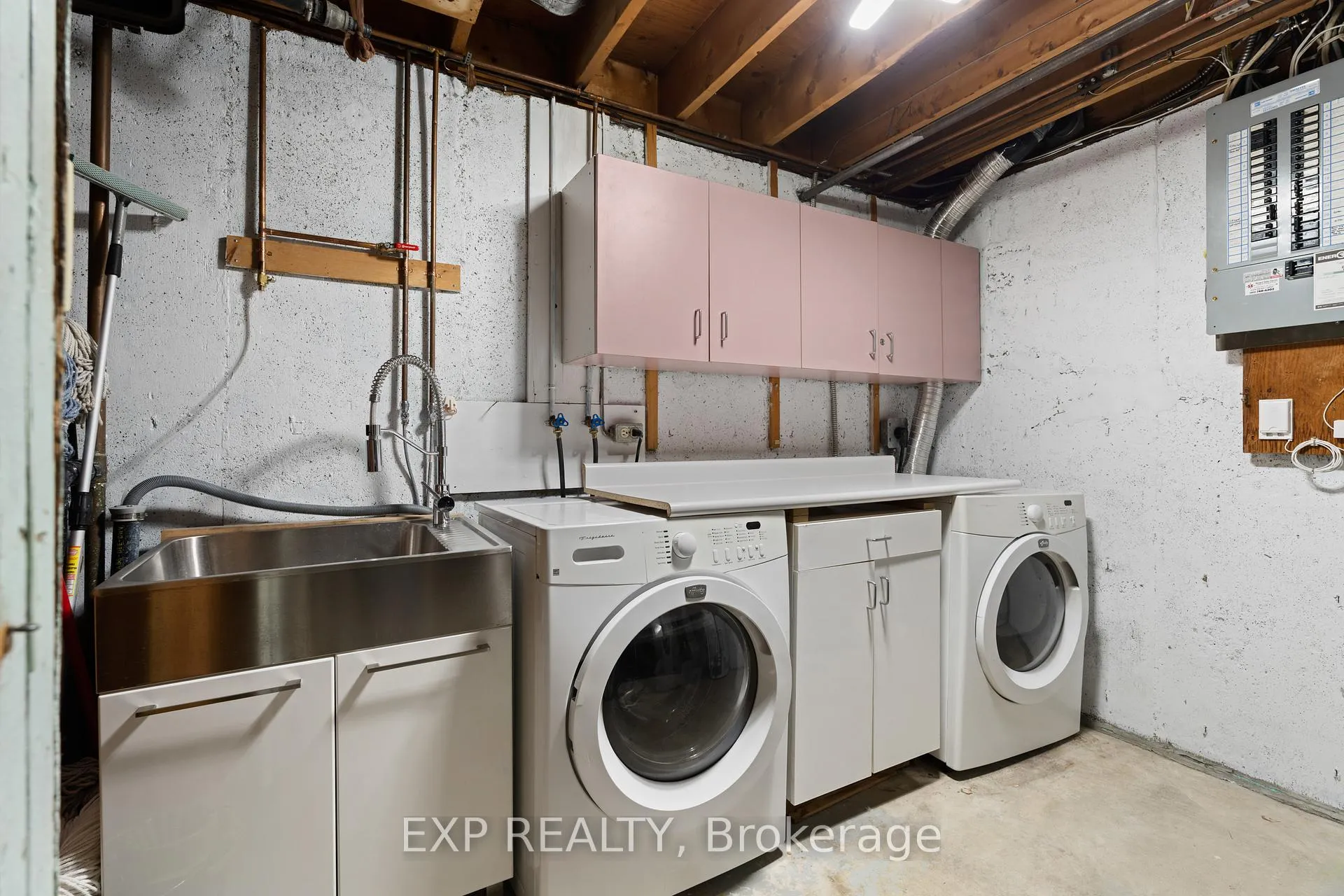 Photo 40 of 2061 Balharrie Avenue, Ottawa, Hawthorne Meadows — HOMEH